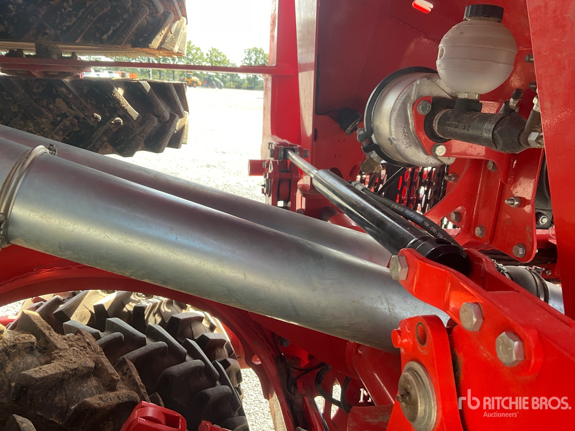 2023 Kuhn ESPRO R8000