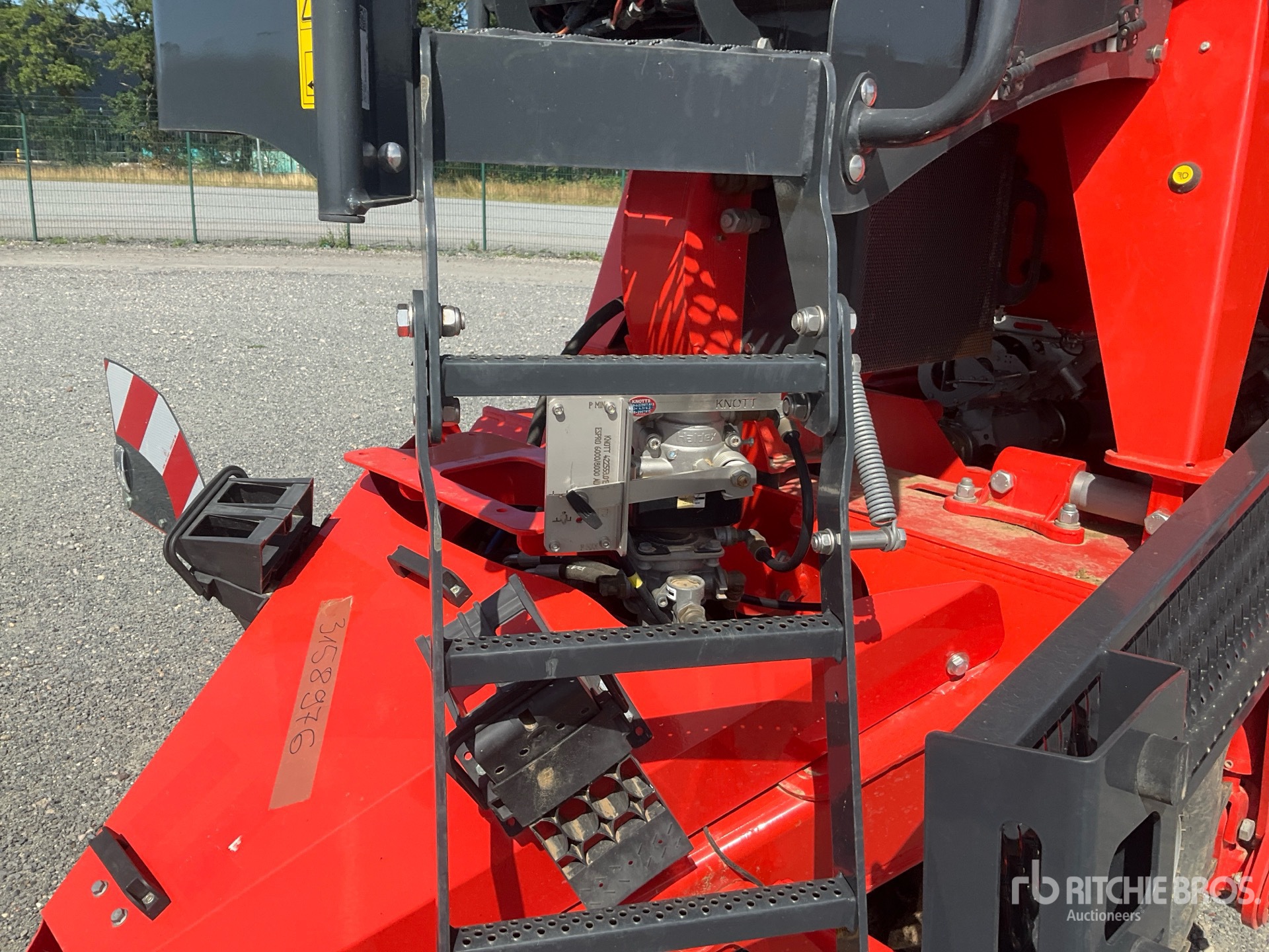 2023 Kuhn ESPRO R8000