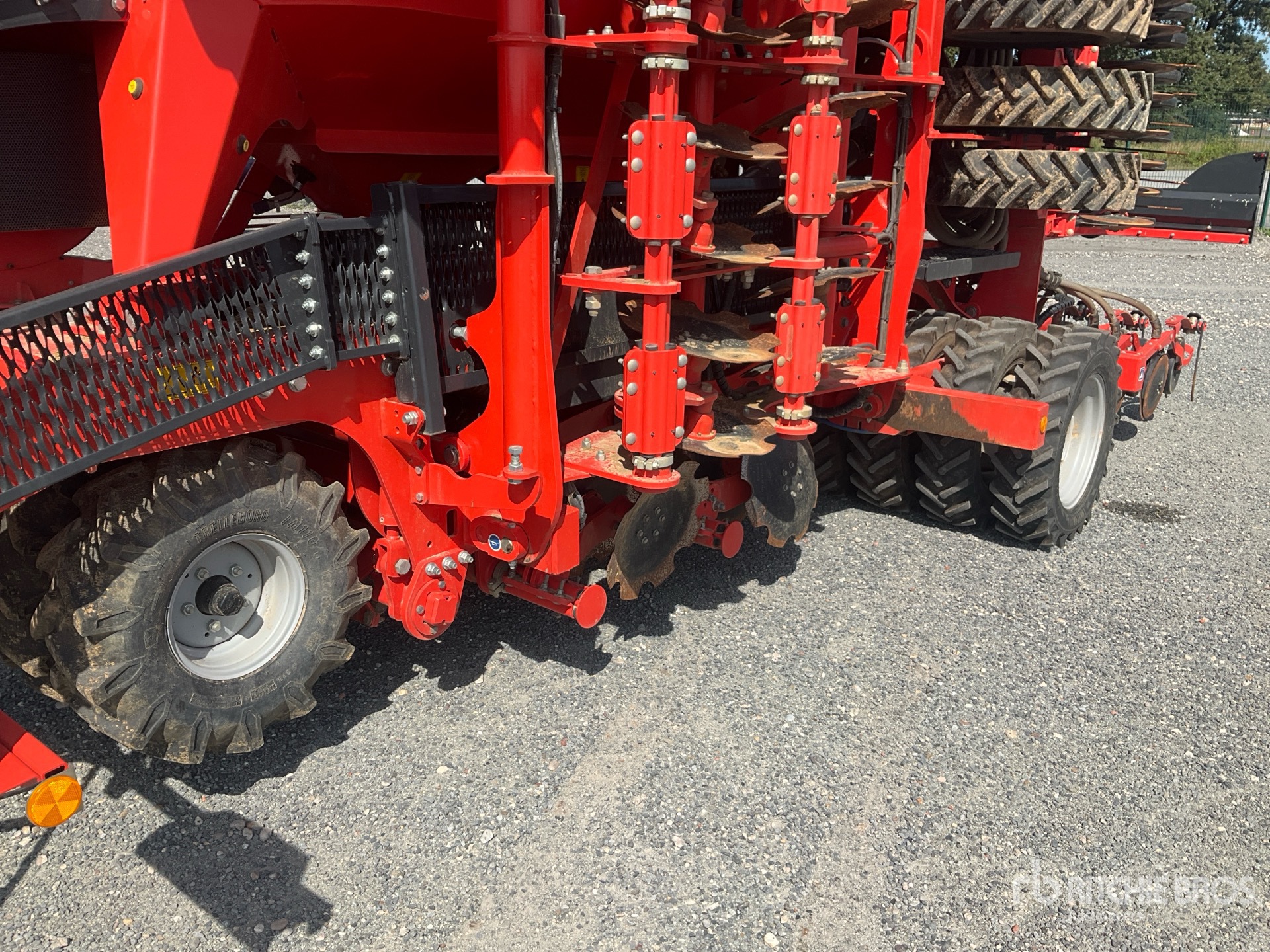 2023 Kuhn ESPRO R8000