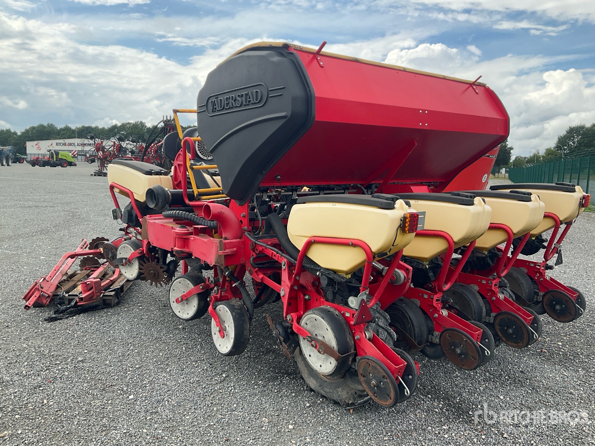 2014 Vaderstad TEMPO TPF8