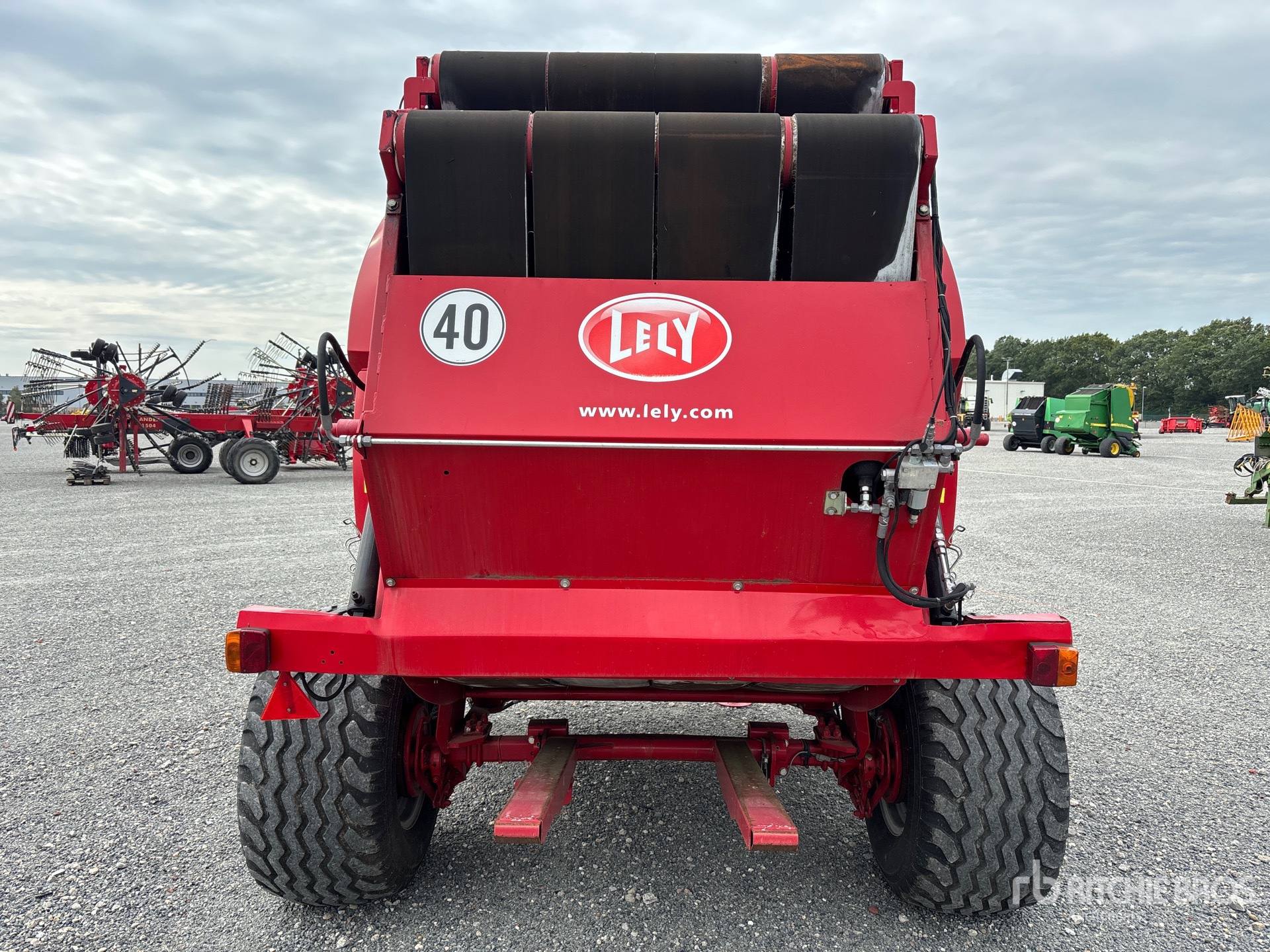 2015 Lely RP445