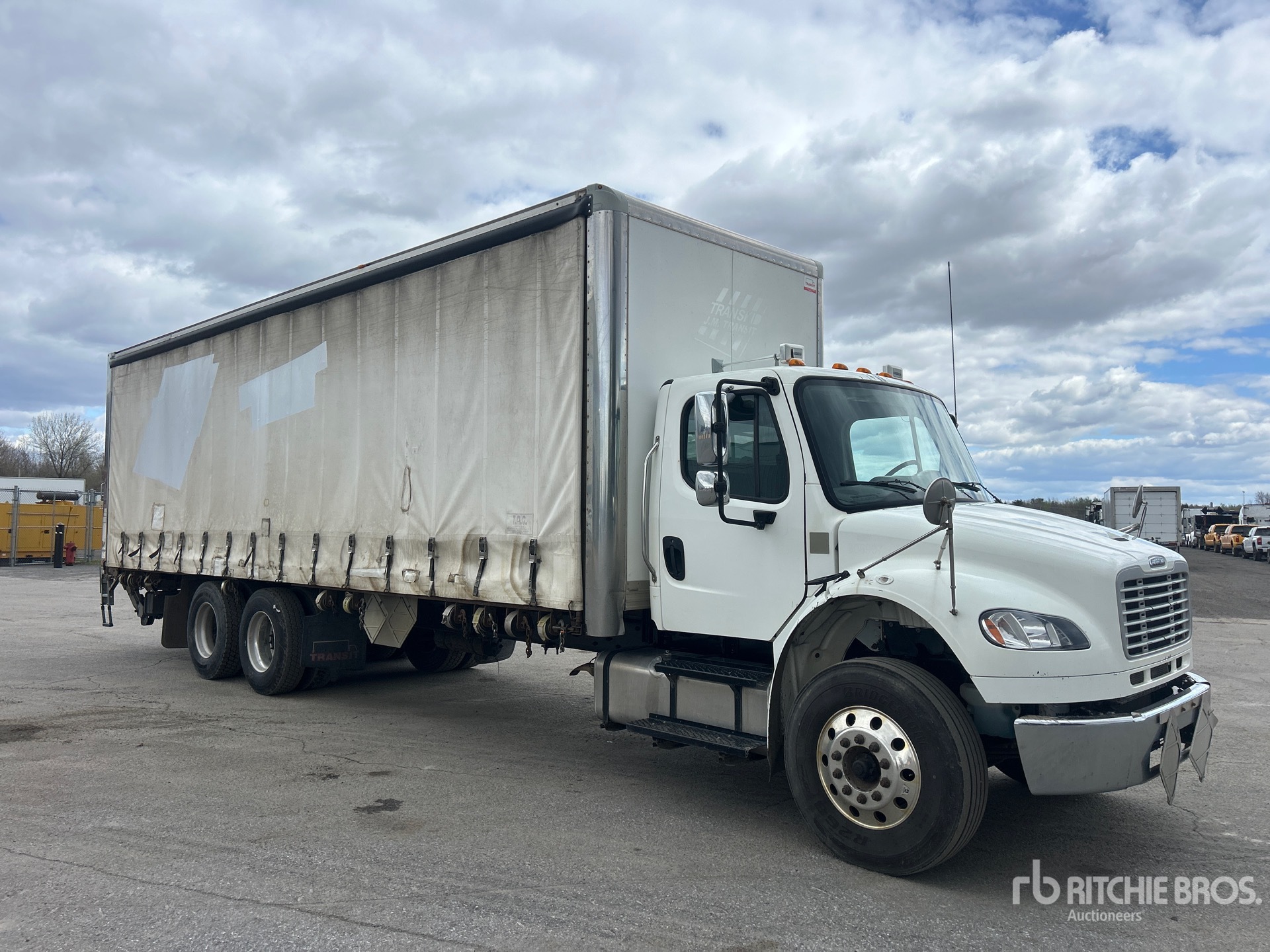 2020 Freightliner M2 106