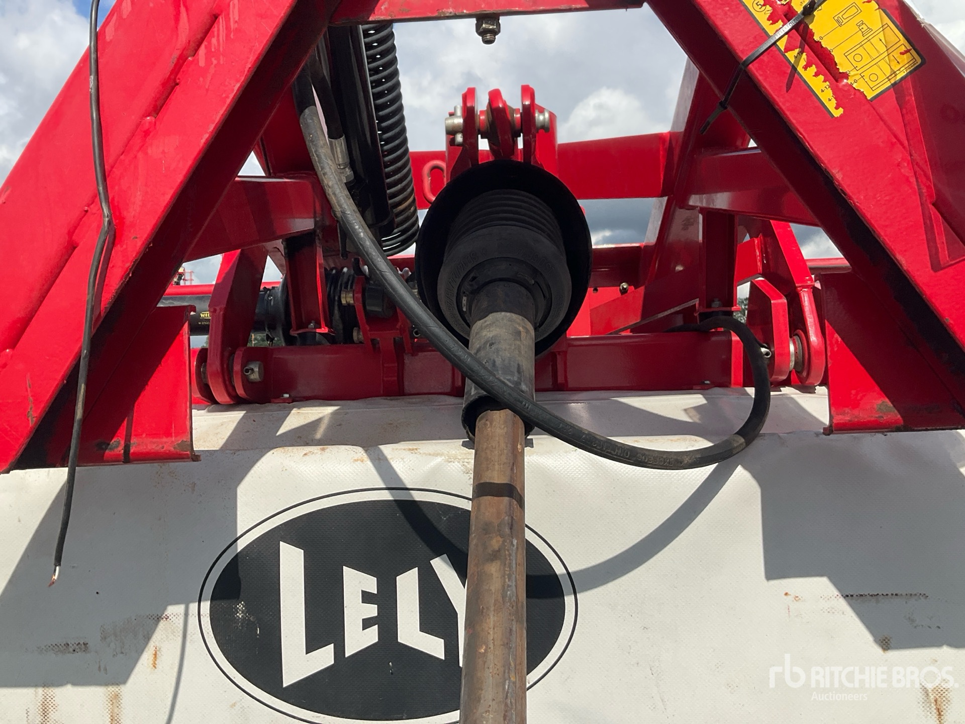 2017 Lely 320F