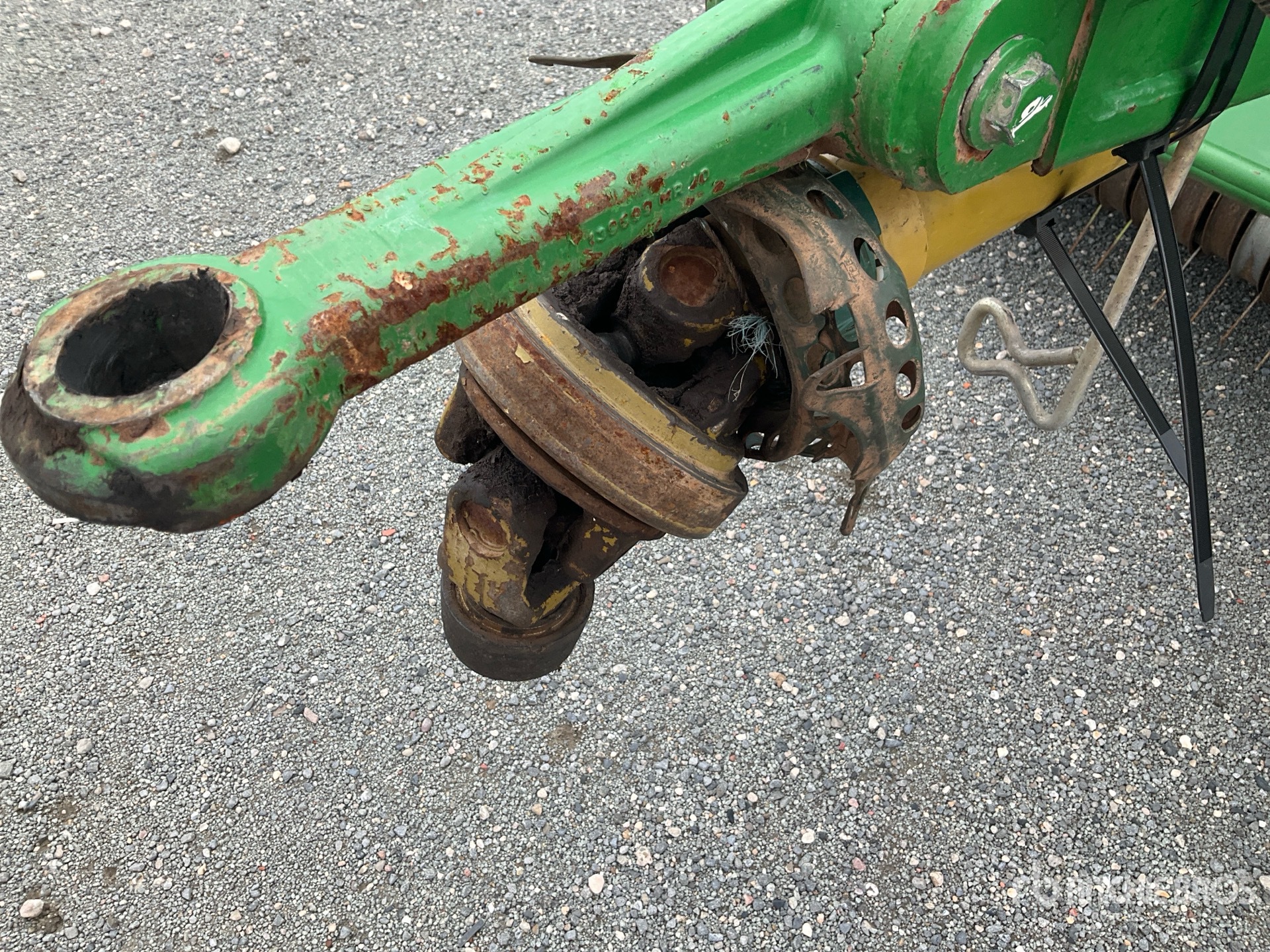 2006 John Deere 592