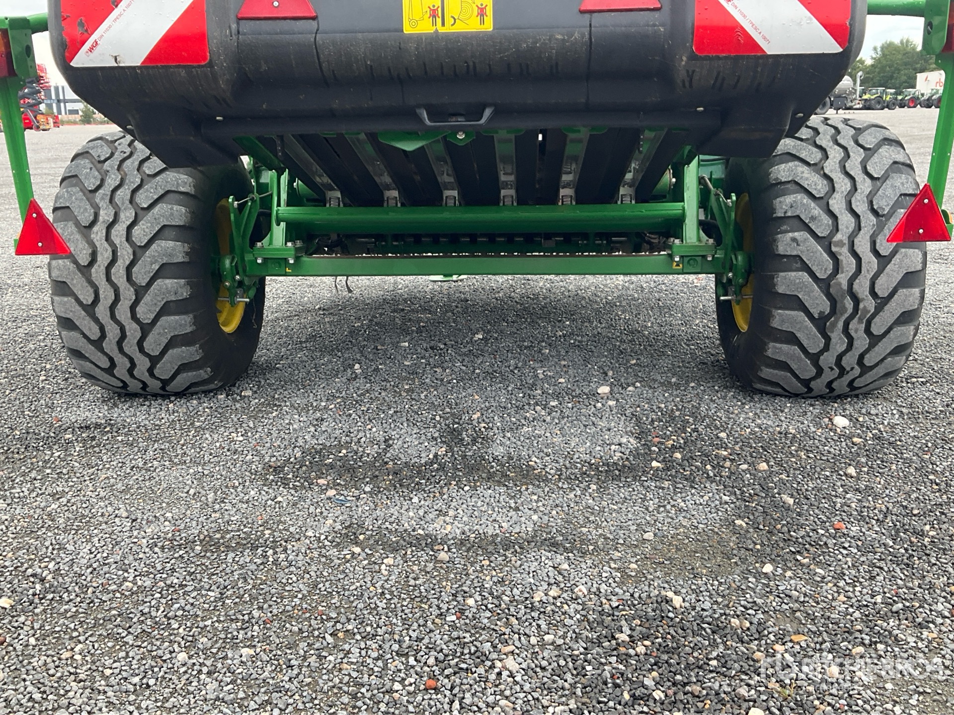 2018 John Deere V461M