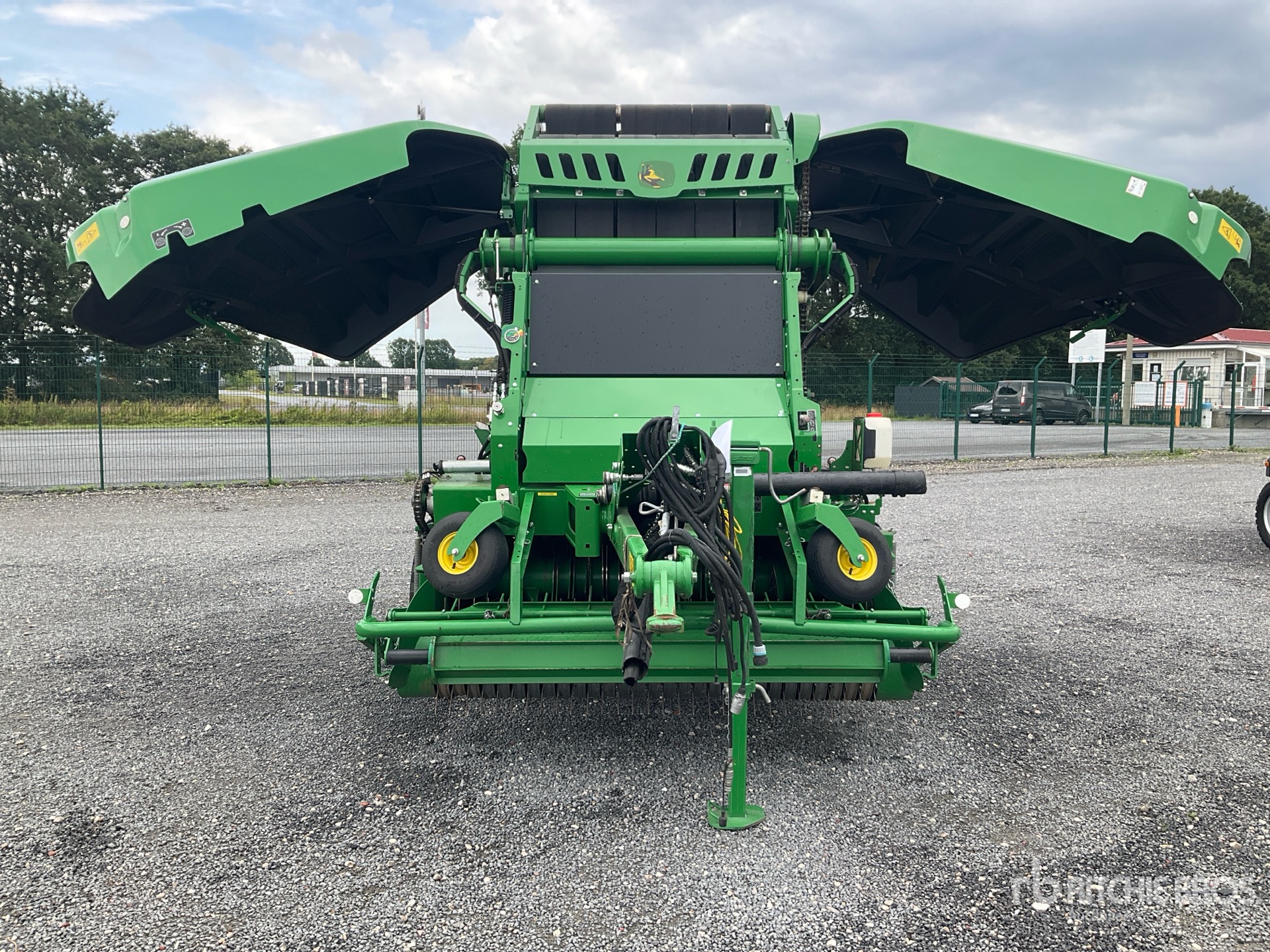 2018 John Deere V461M
