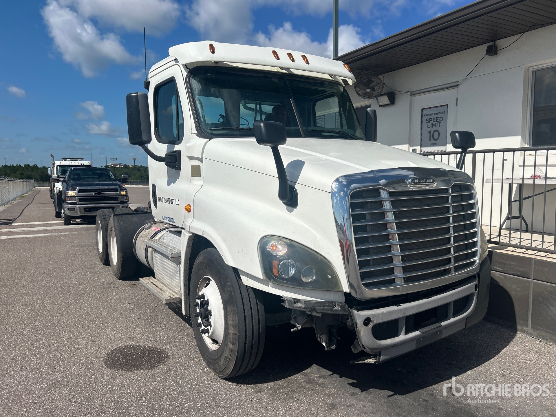 2017 Freightliner CASCADIA 125
