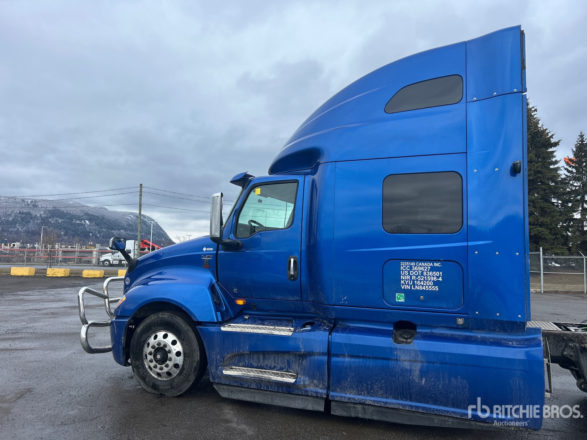 2020 International LT625