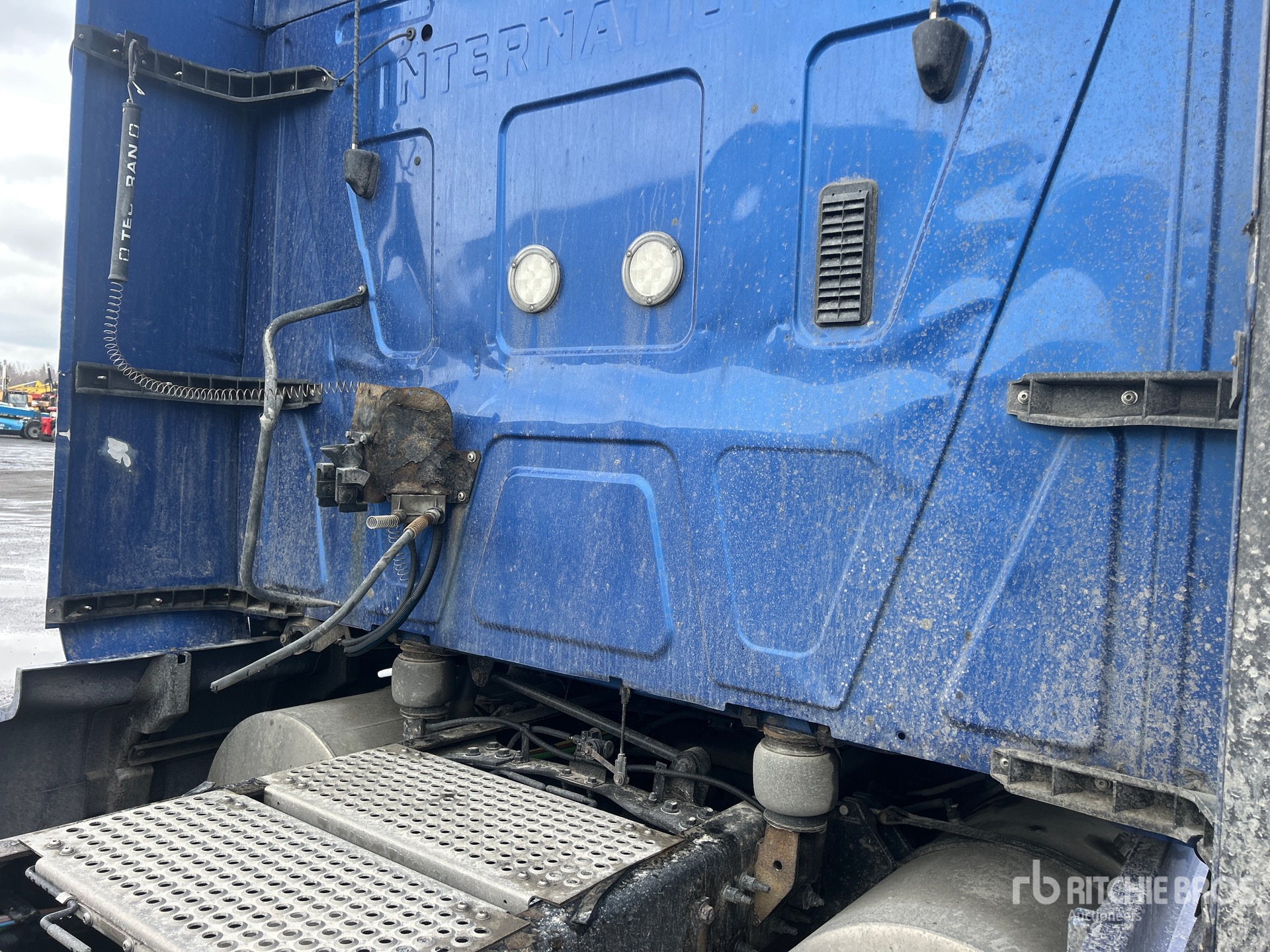 2020 International LT625