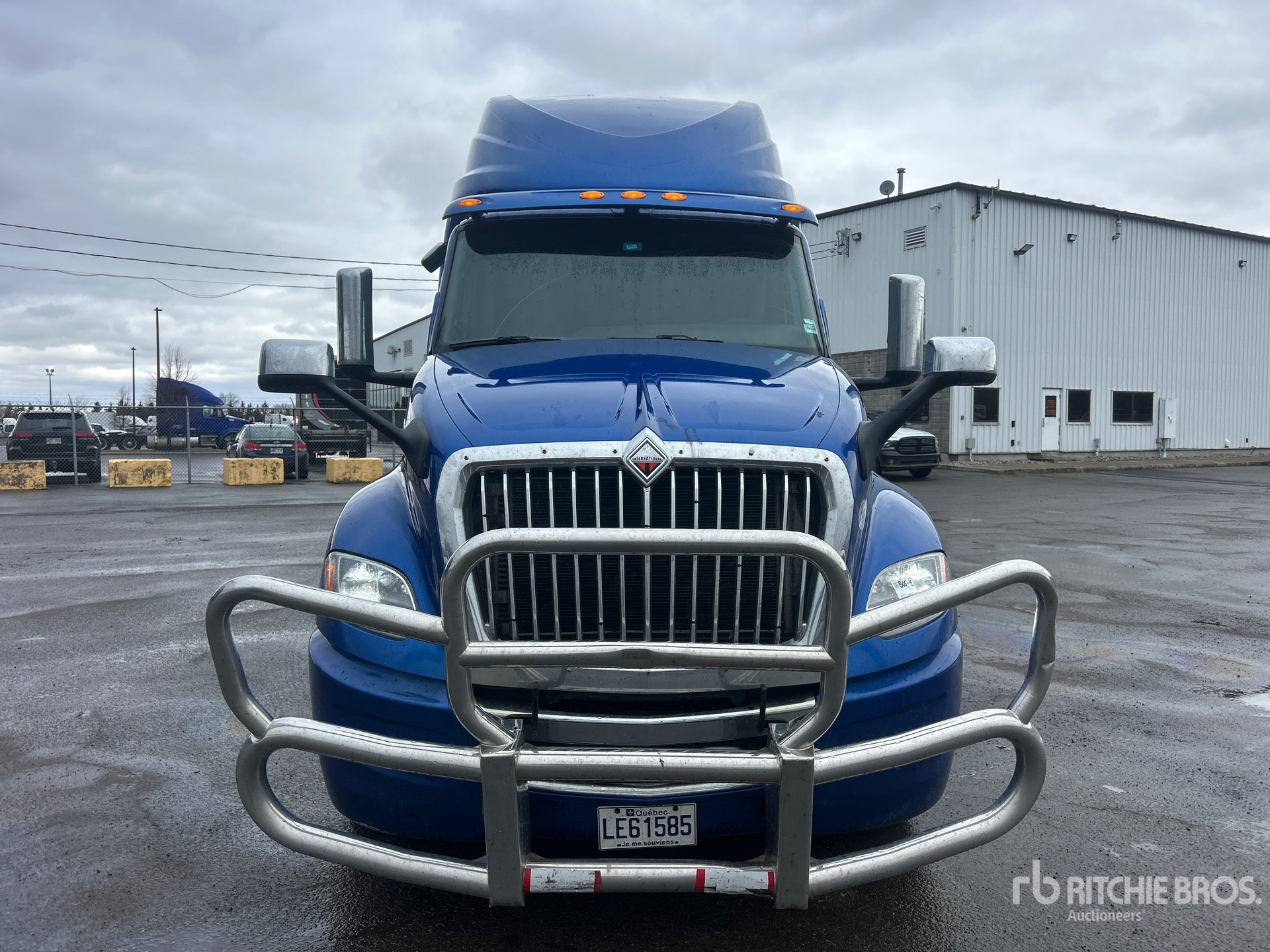 2020 International LT625