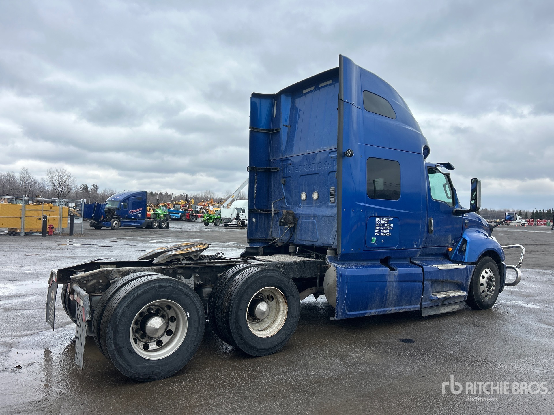 2020 International LT625