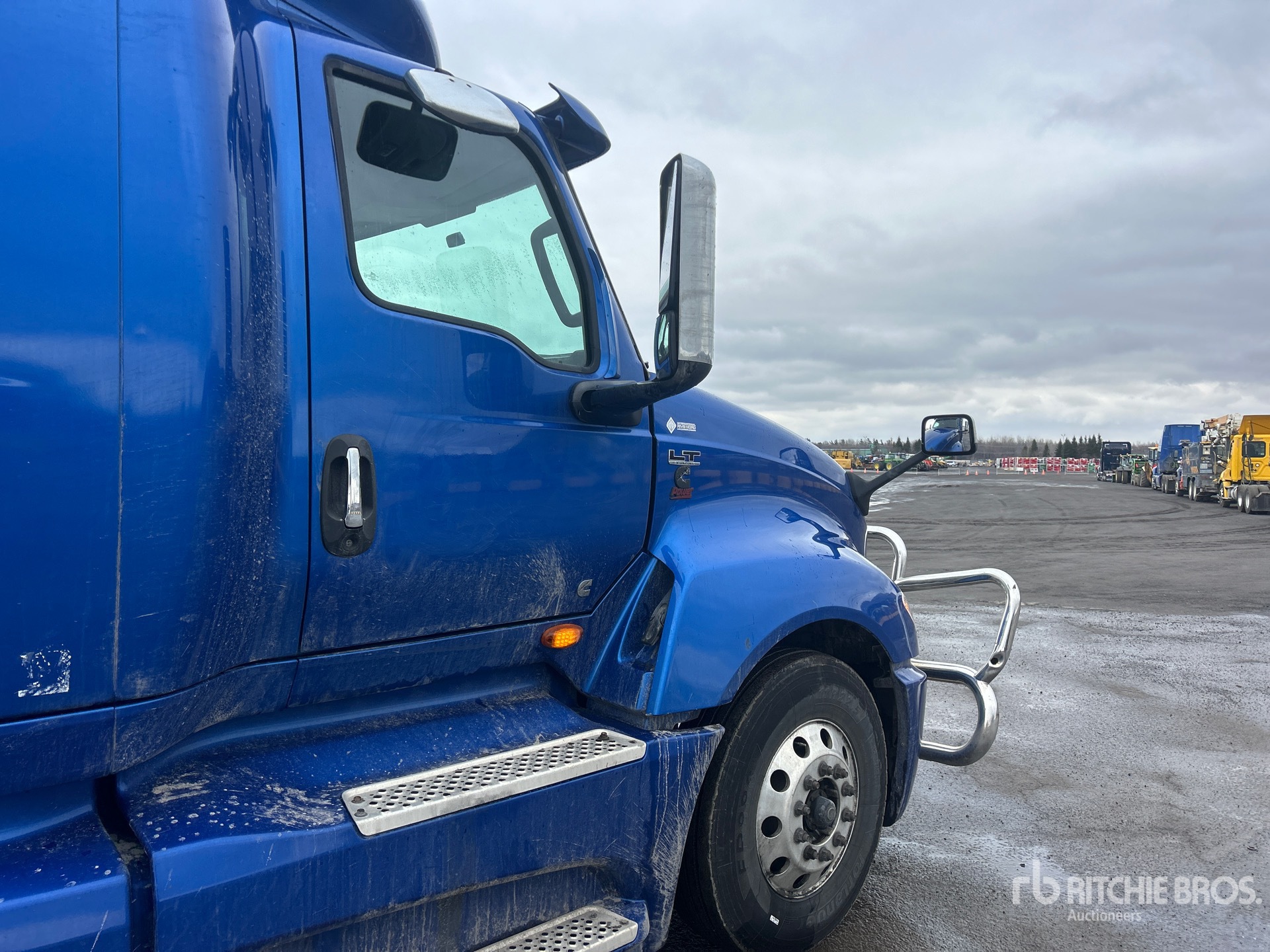 2020 International LT625