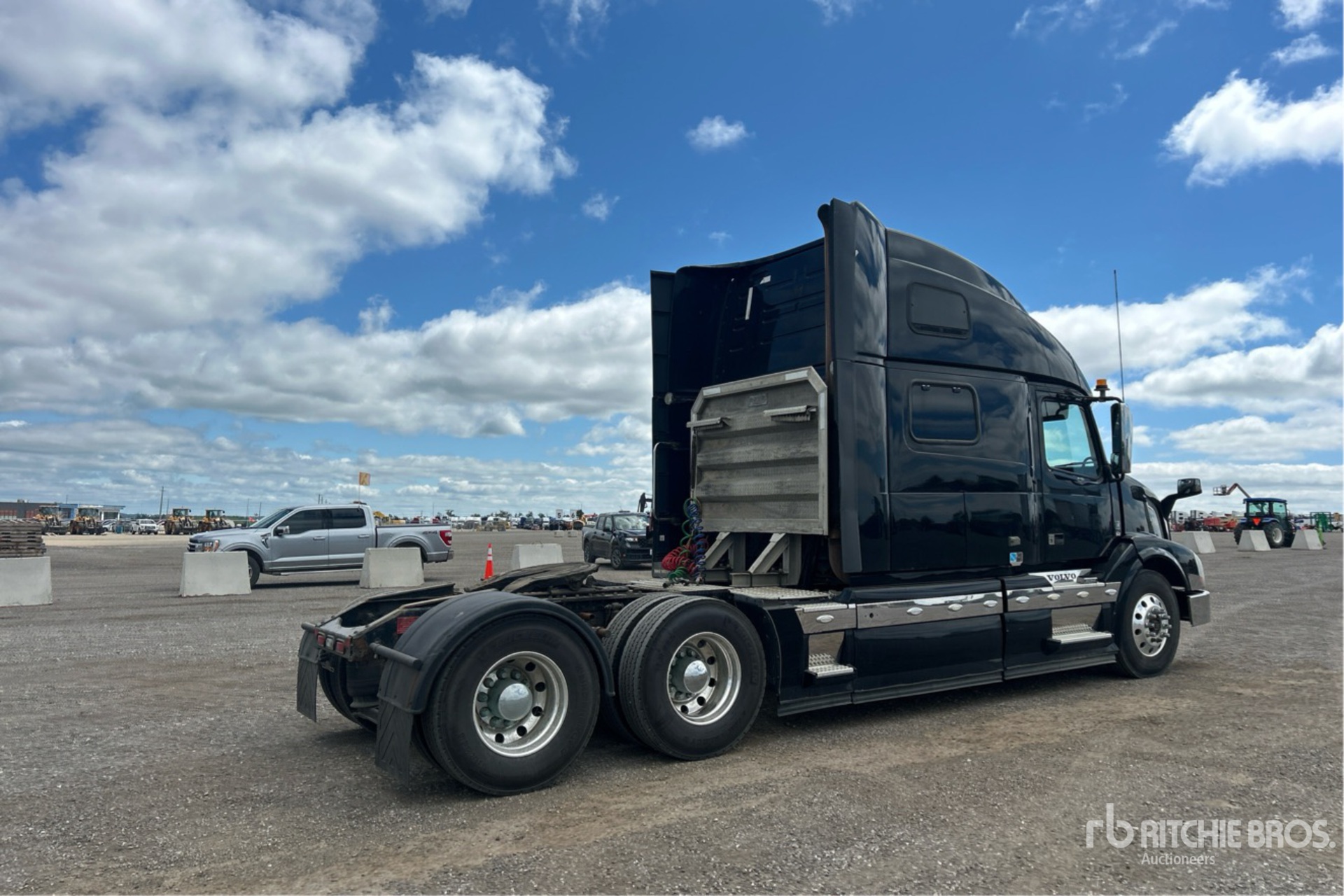 2016 Volvo VNL