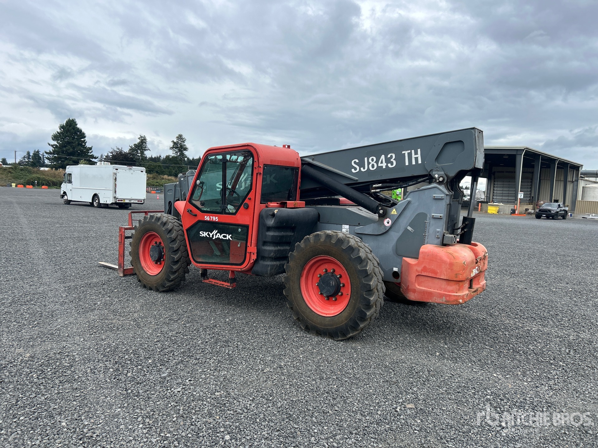2017 Skyjack SJ843