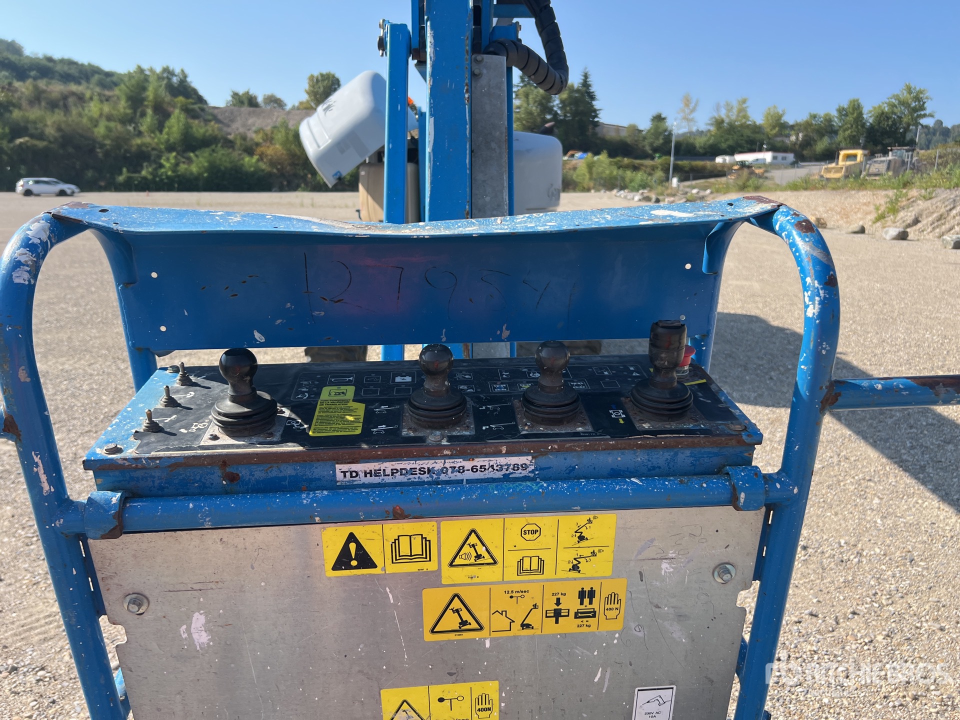 2013 Genie Z-80/60