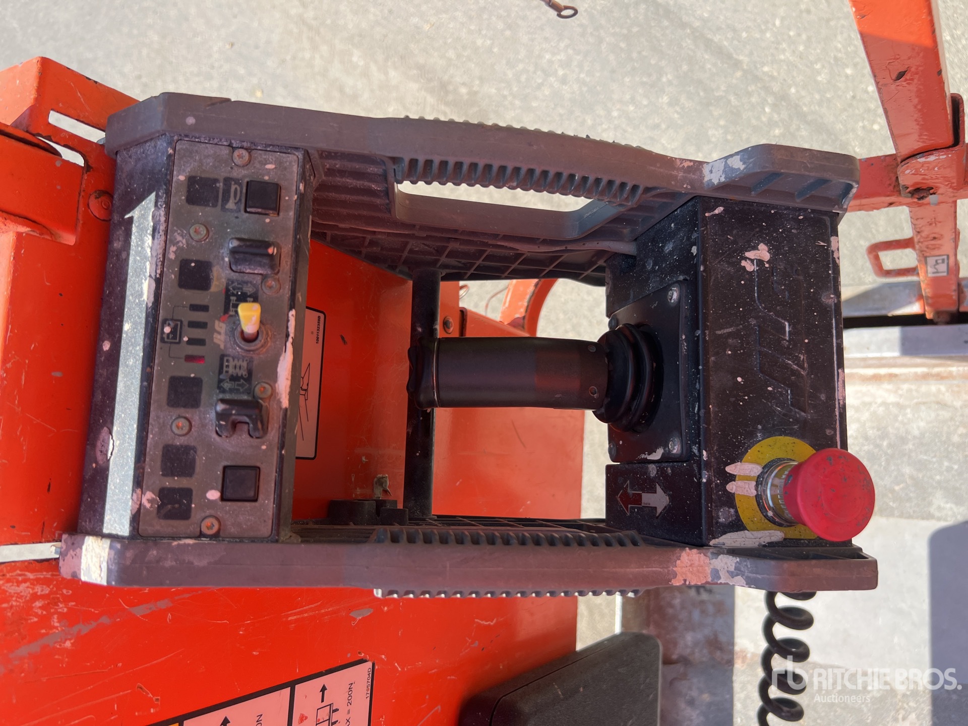 2012 JLG 3246ES