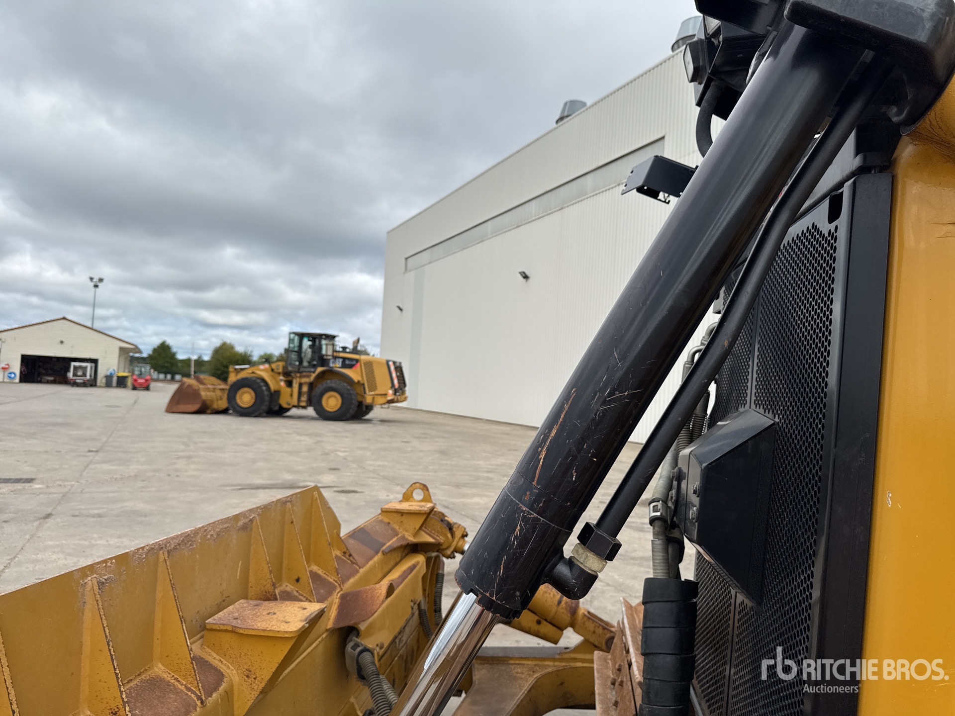 2021 Caterpillar D6 LGP