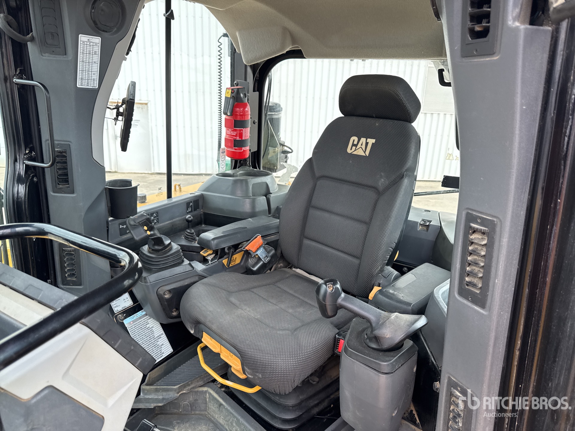 2021 Caterpillar D6 LGP