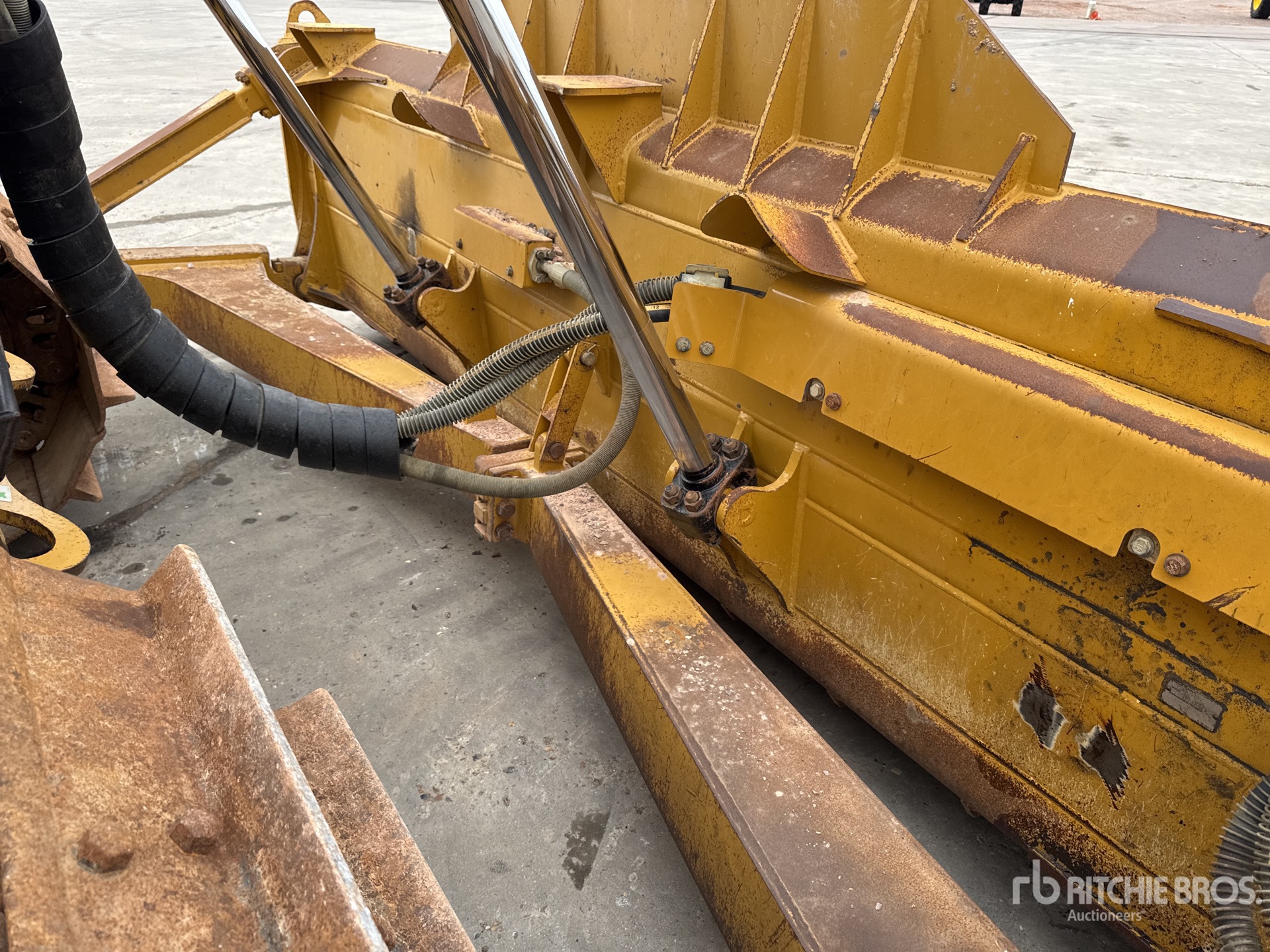 2021 Caterpillar D6 LGP