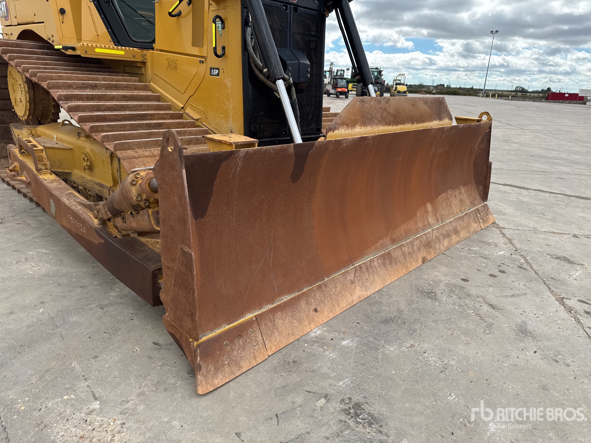 2021 Caterpillar D6 LGP