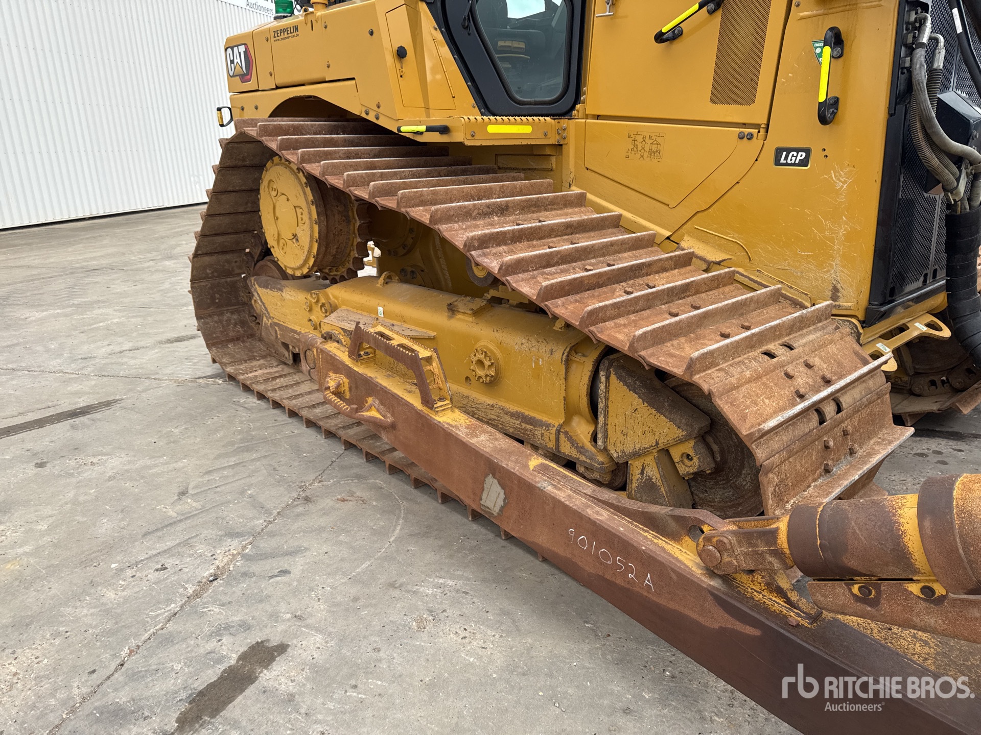 2021 Caterpillar D6 LGP