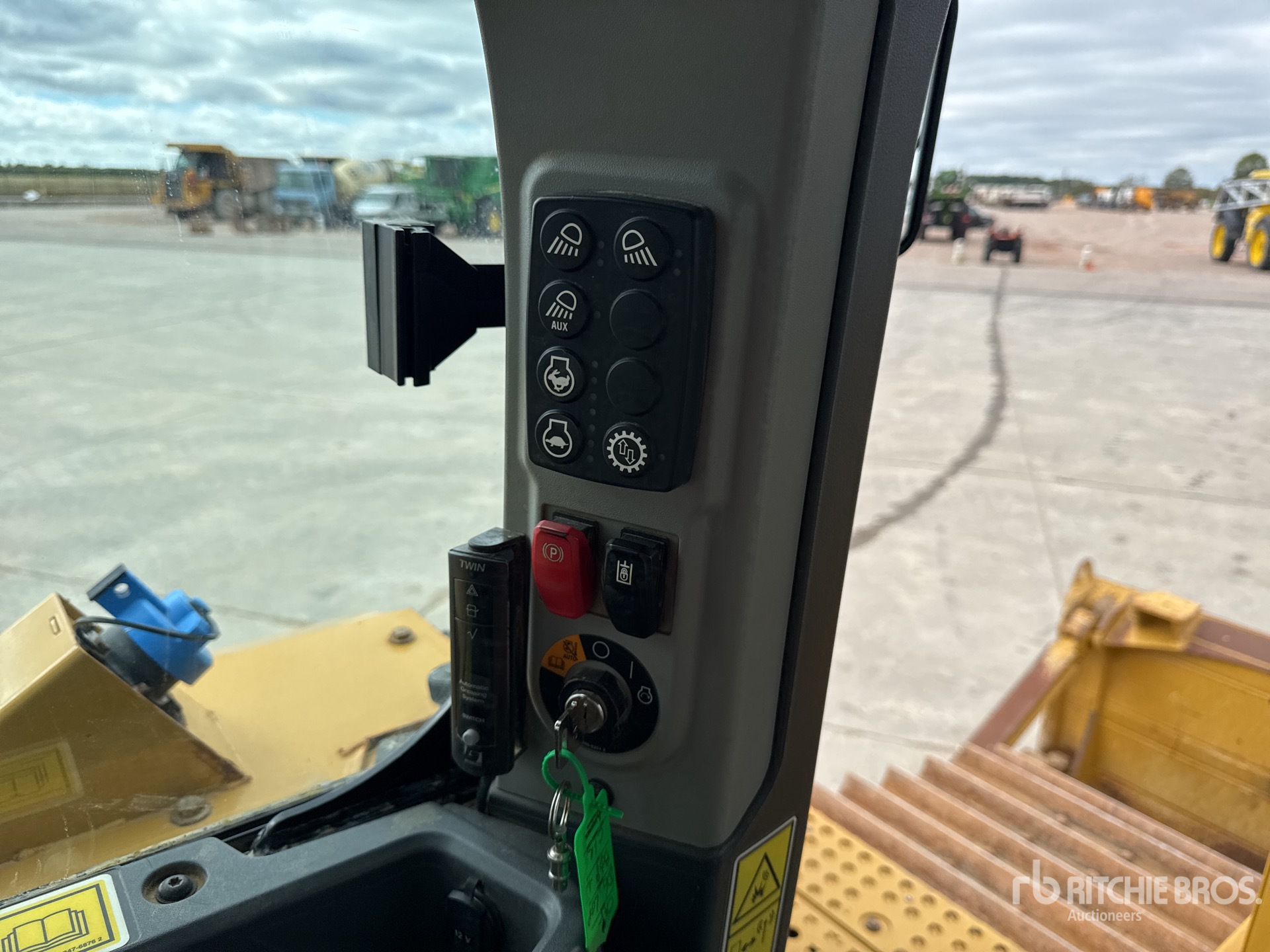 2021 Caterpillar D6 LGP
