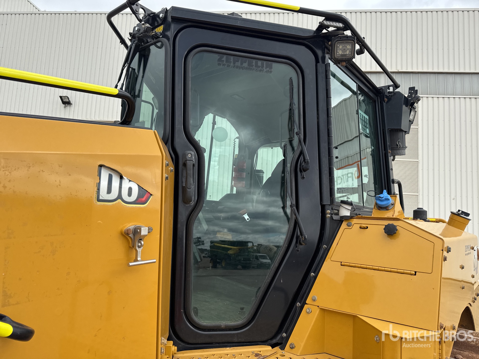 2021 Caterpillar D6 LGP