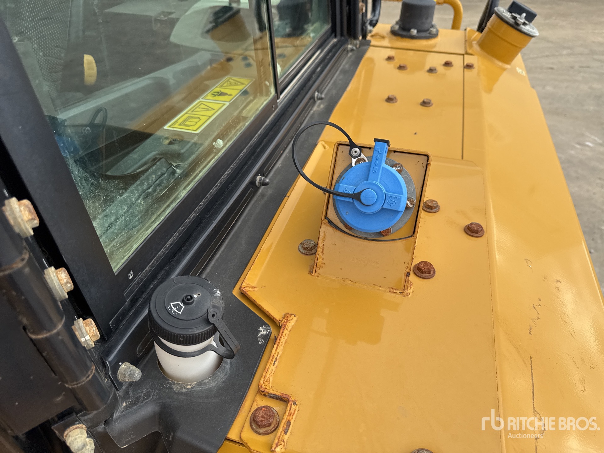 2021 Caterpillar D6 LGP