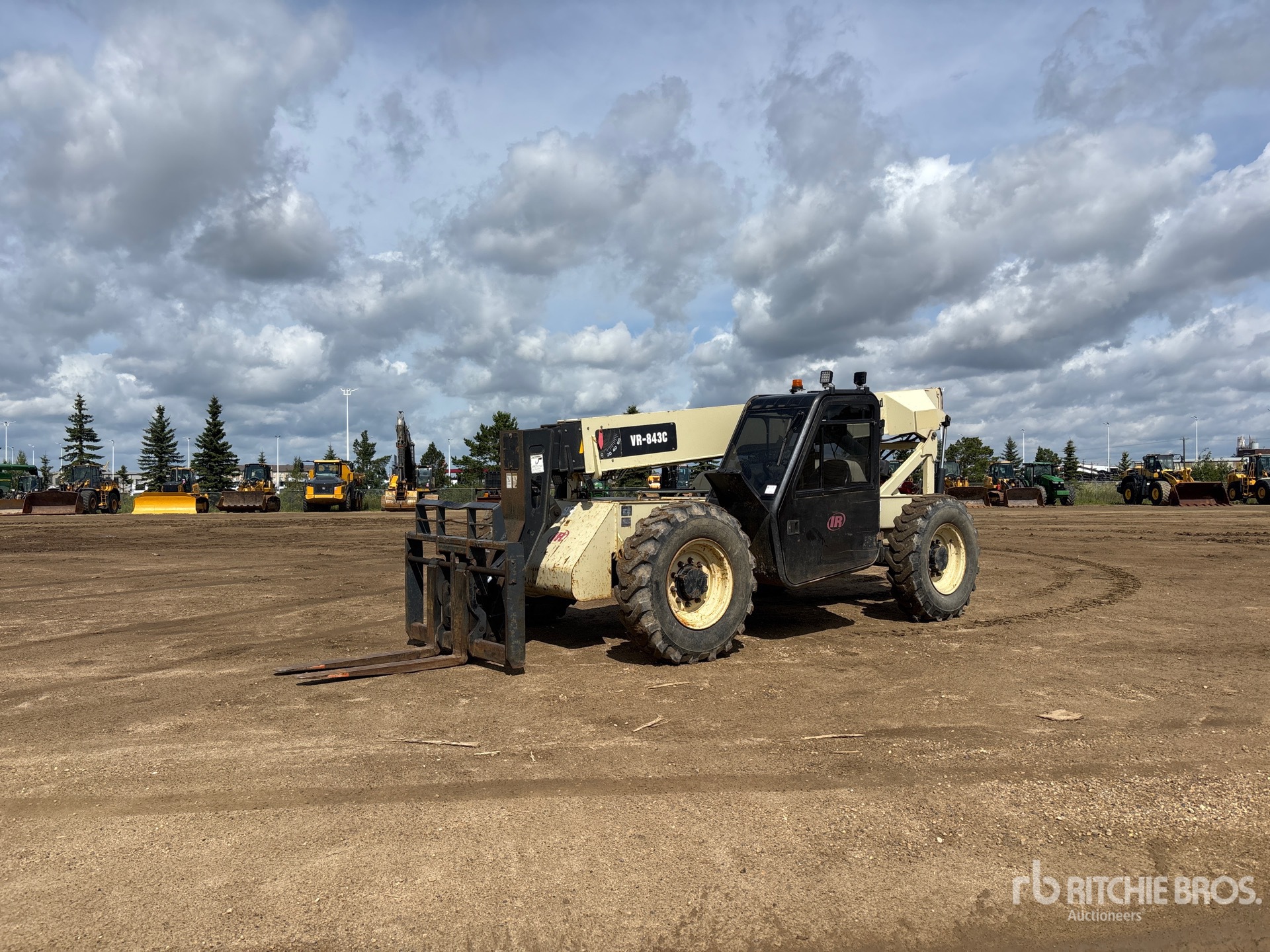 2005 Ingersoll Rand VR-843C