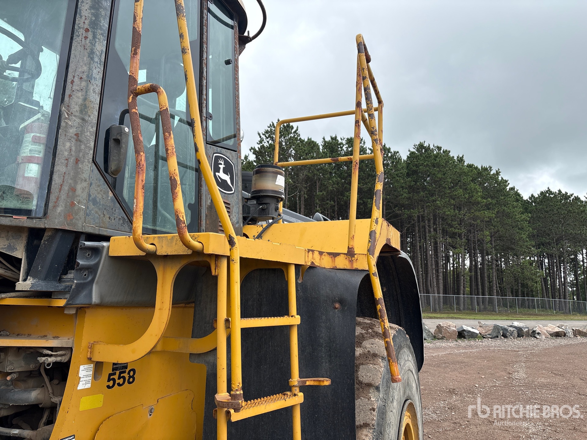 2010 John Deere 844K