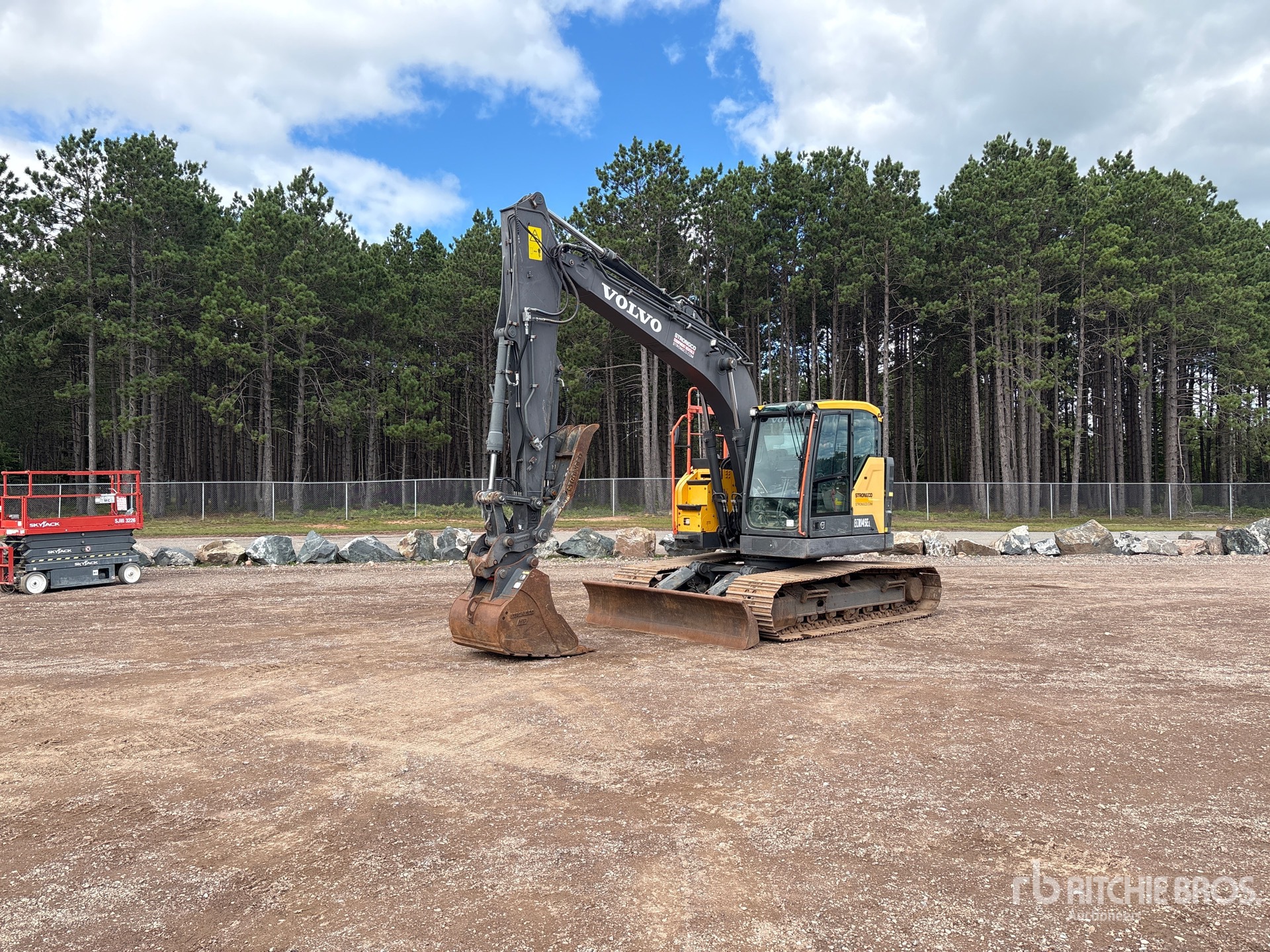 2020 Volvo ECR145EL