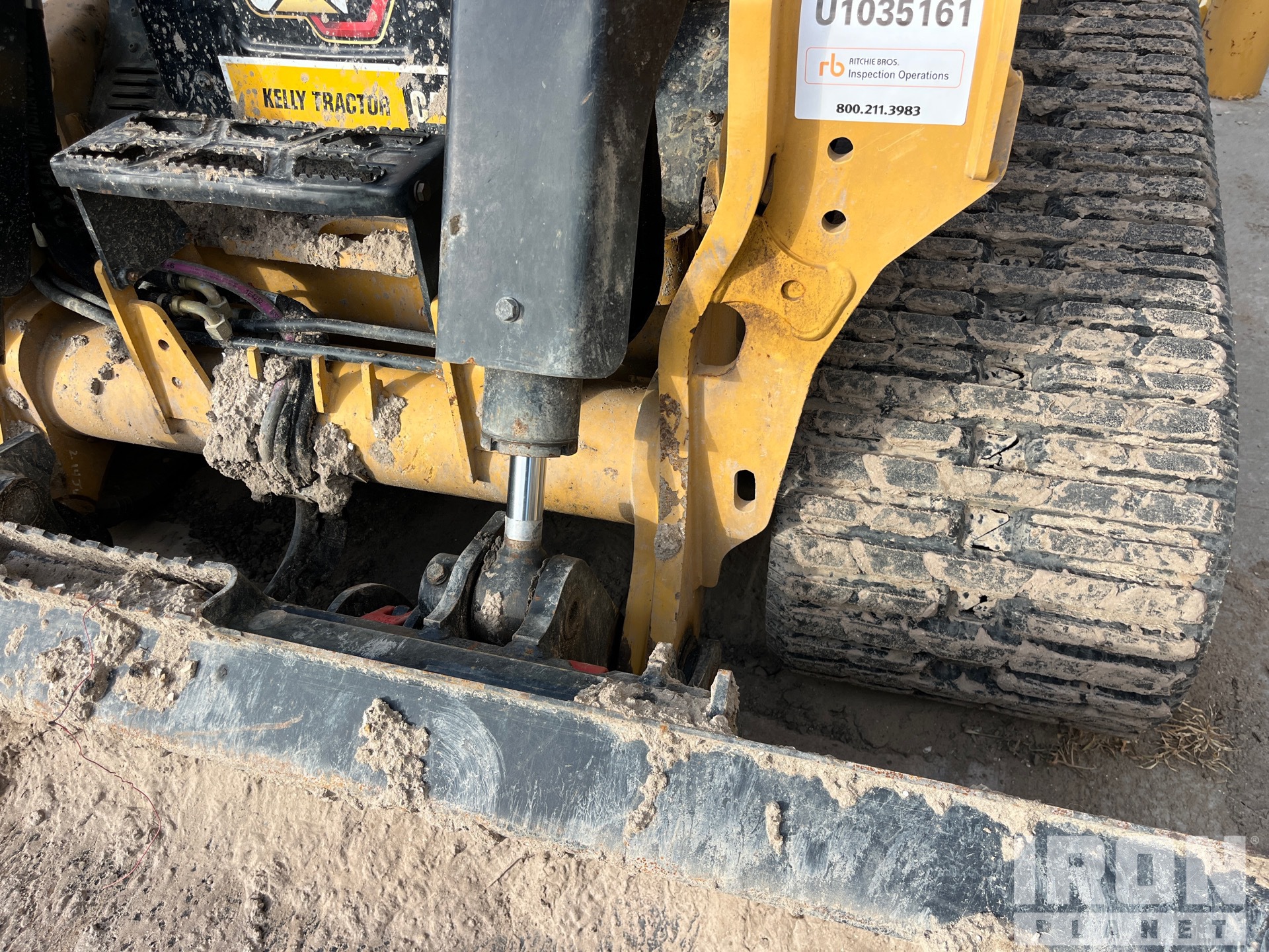 Photo of 2025 Caterpillar 275