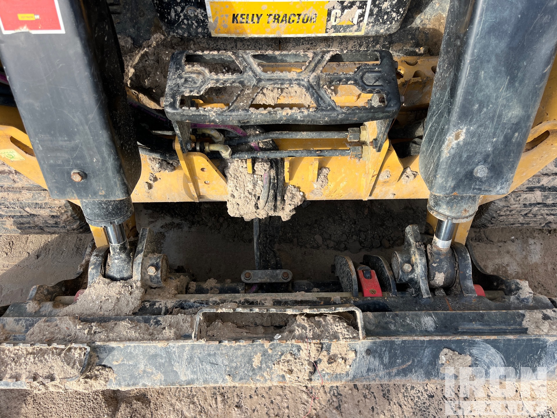 2025 Caterpillar 275