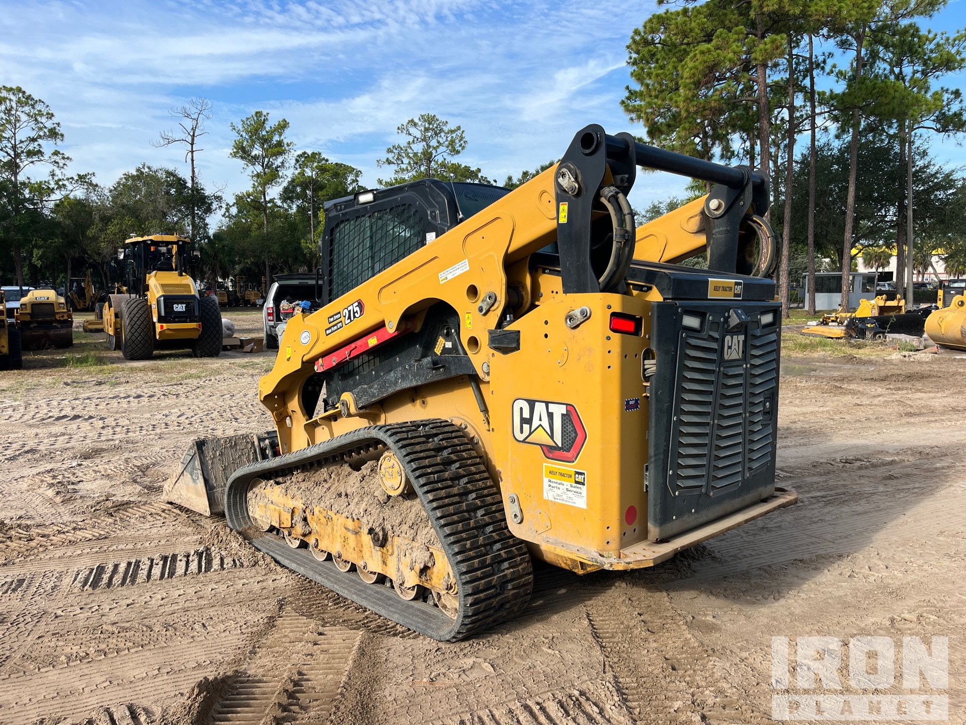 2025 Caterpillar 275
