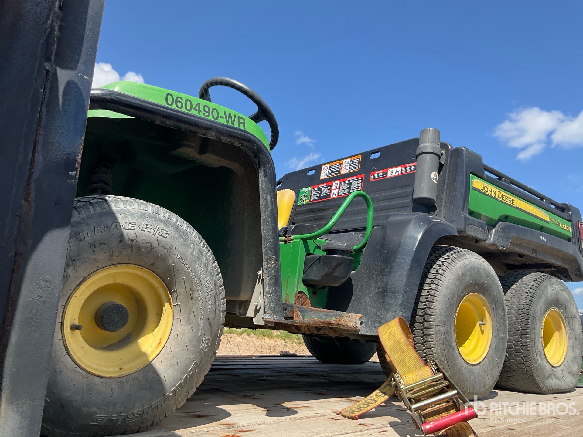 2012 John Deere 6X4 TH GATOR