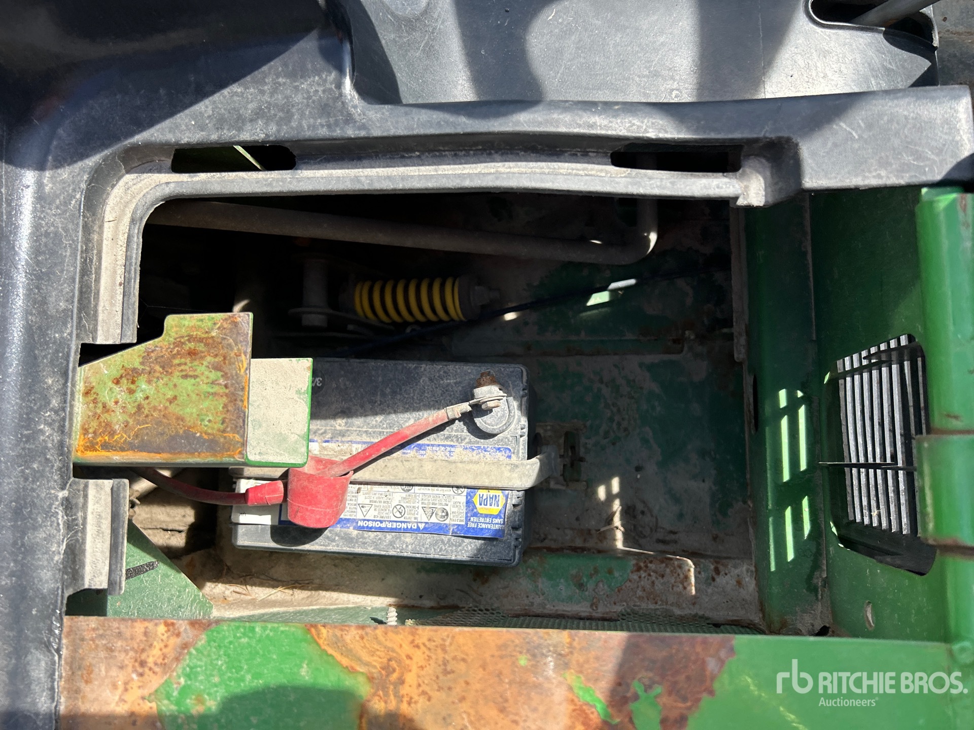 2012 John Deere 6X4 TH GATOR
