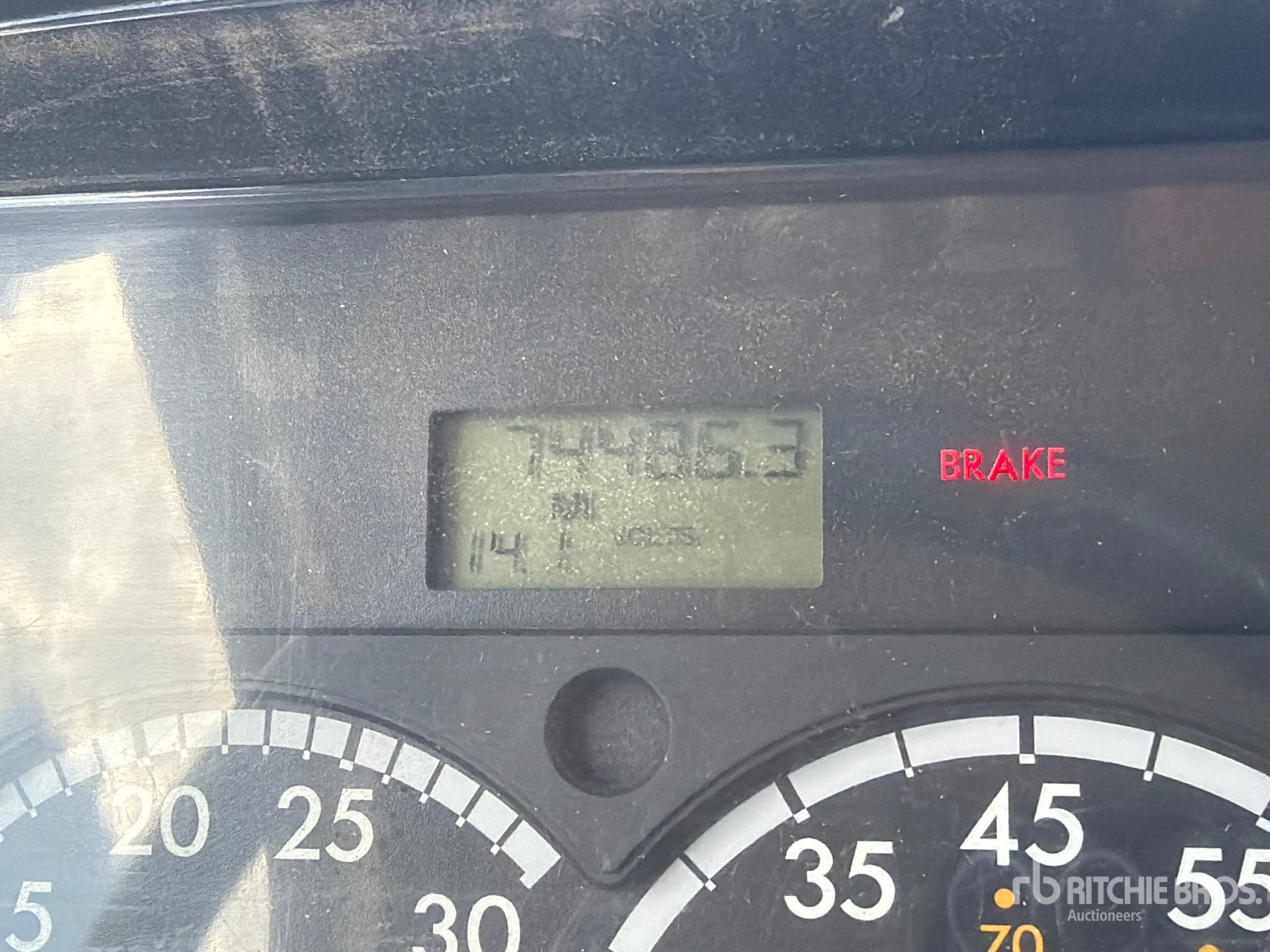 2015 Freightliner M2 106