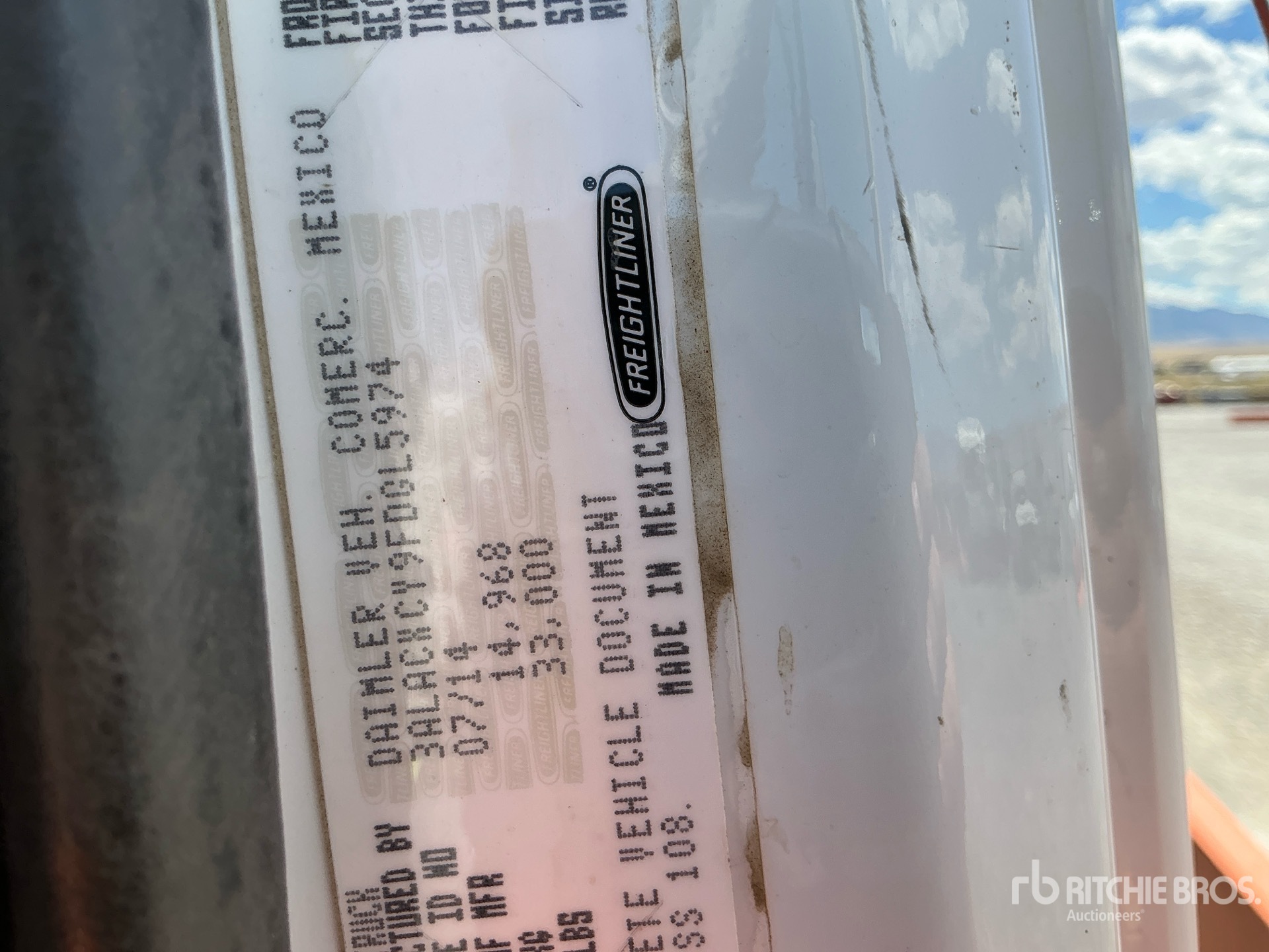 2015 Freightliner M2 106