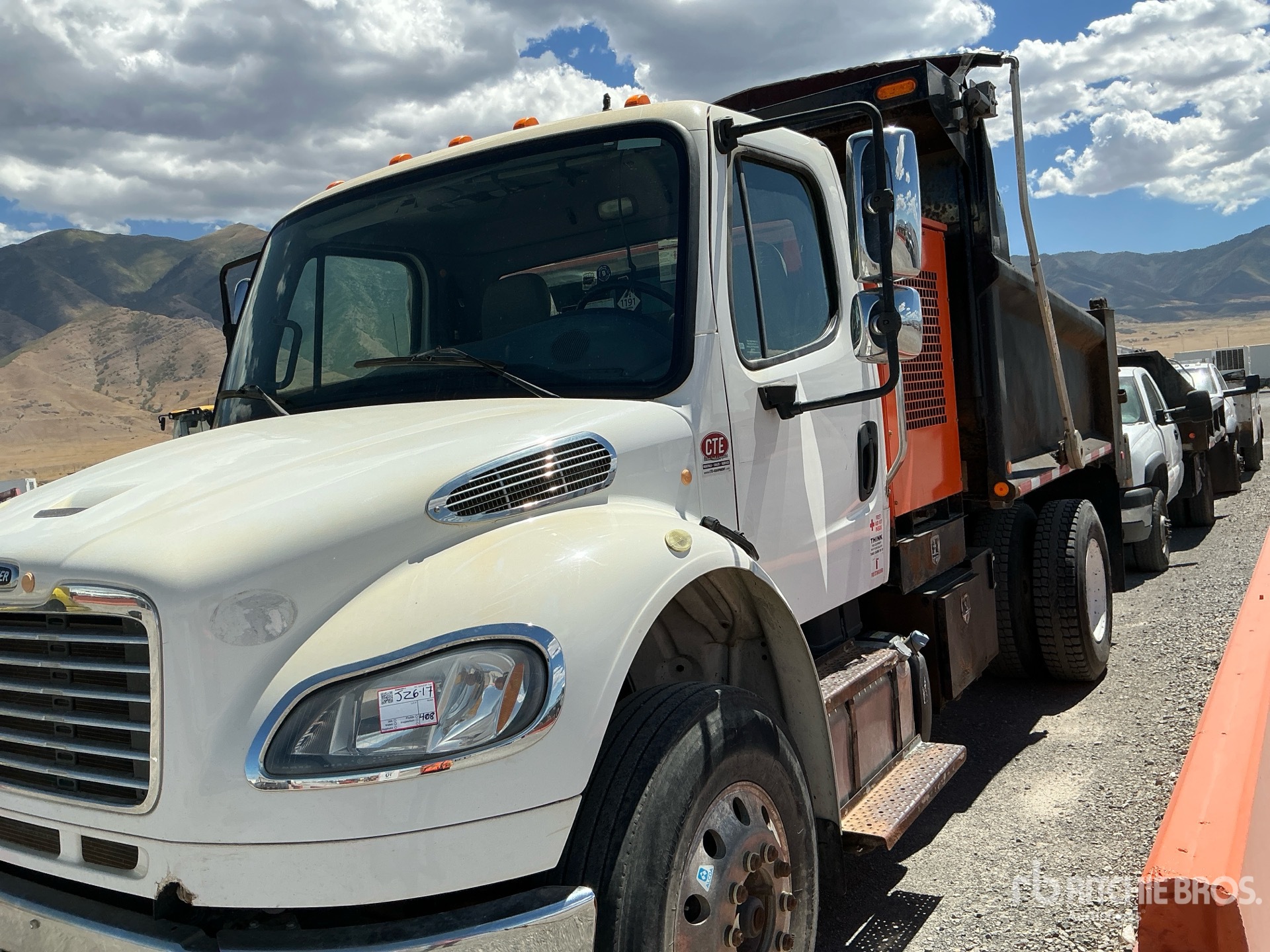 2015 Freightliner M2 106