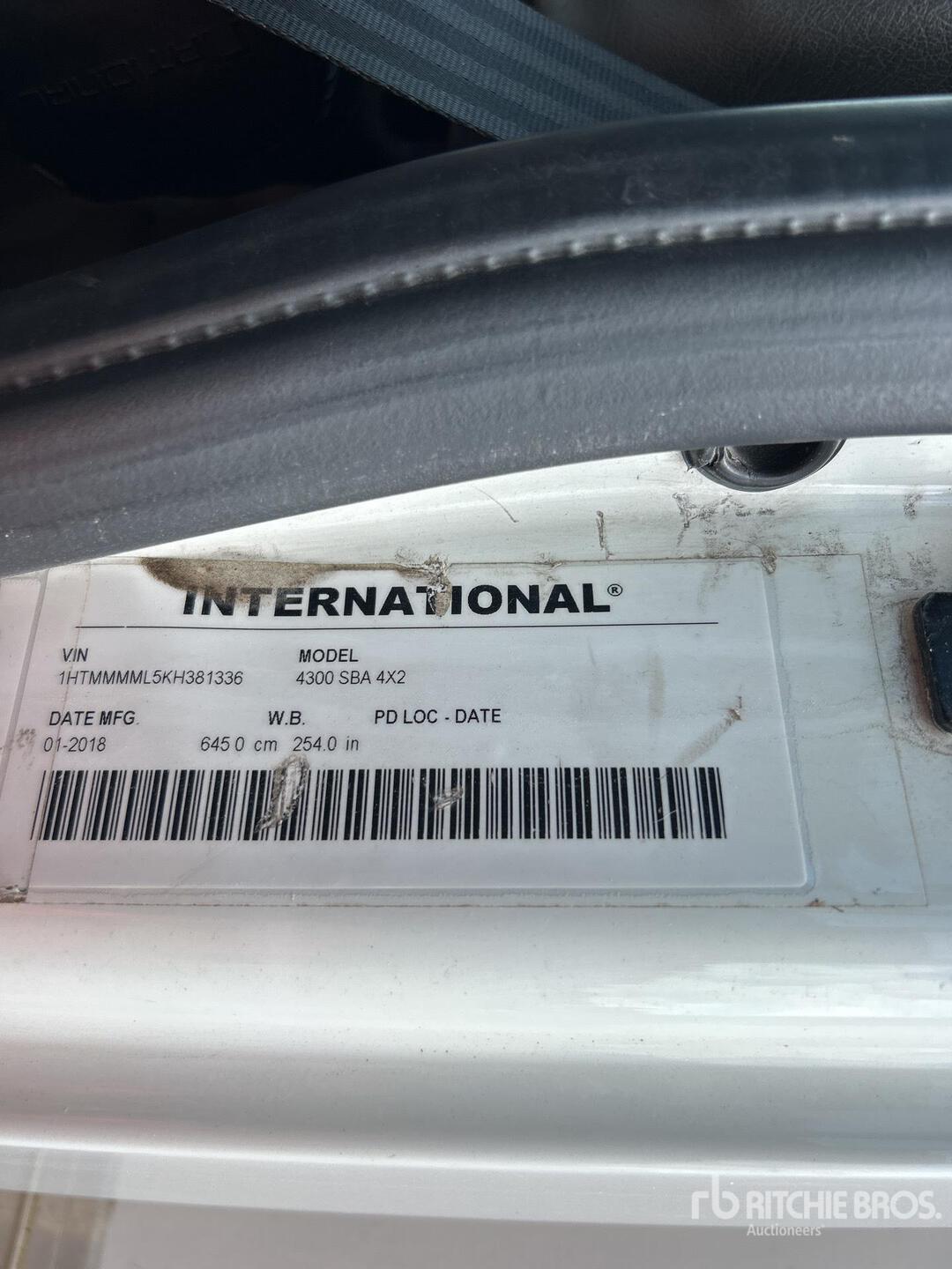 2019 International DURASTAR 4300