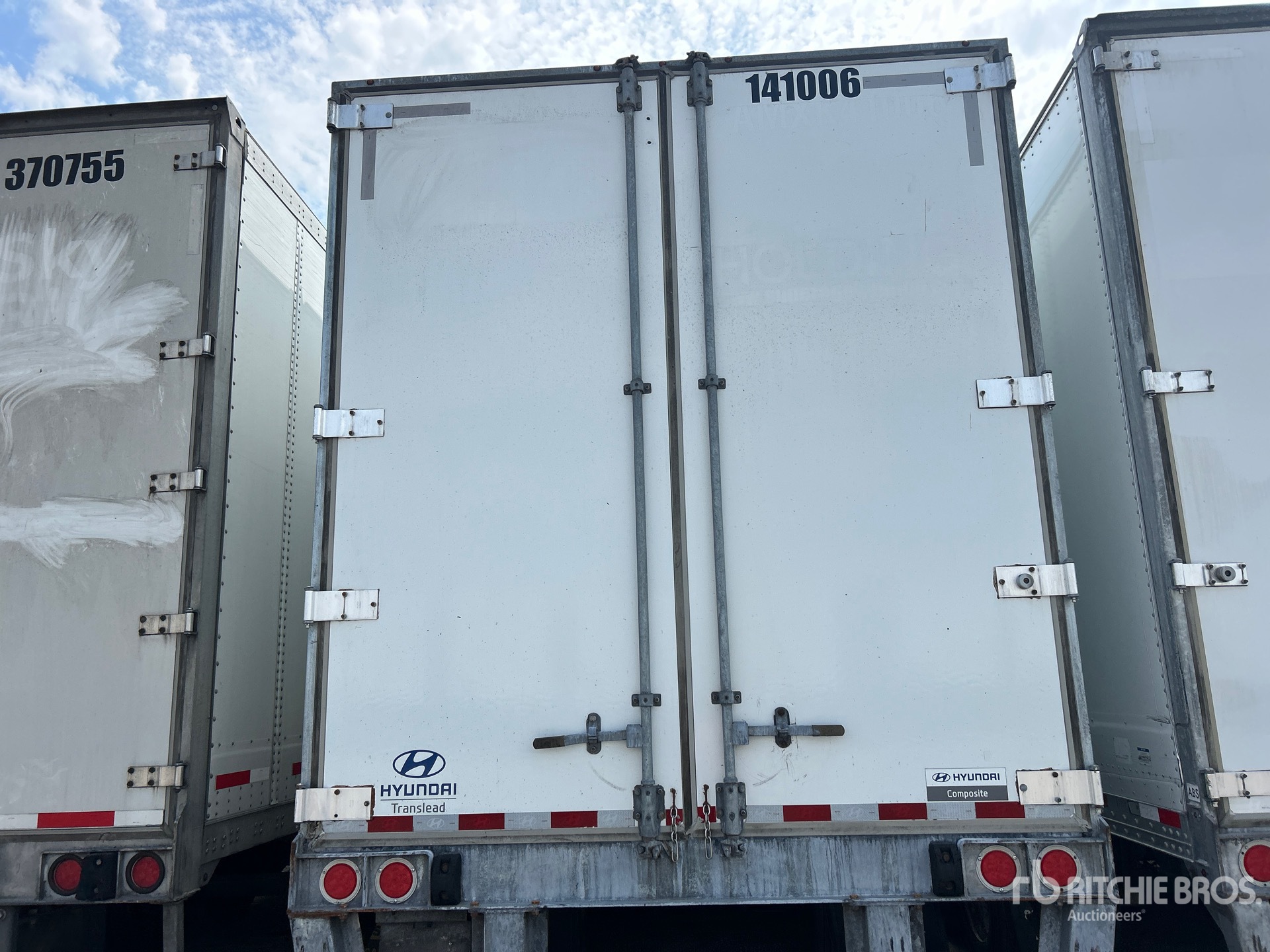 2020 Hyundai 53 FT X 102 IN T/A