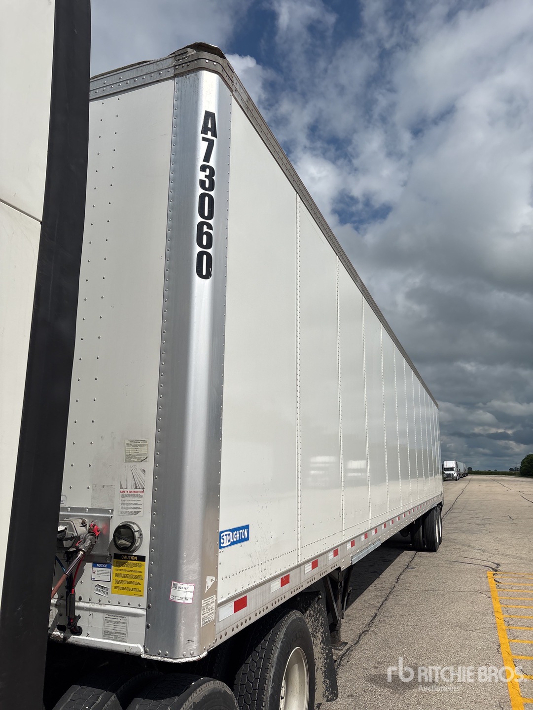 2022 Stoughton 53 FT T/A