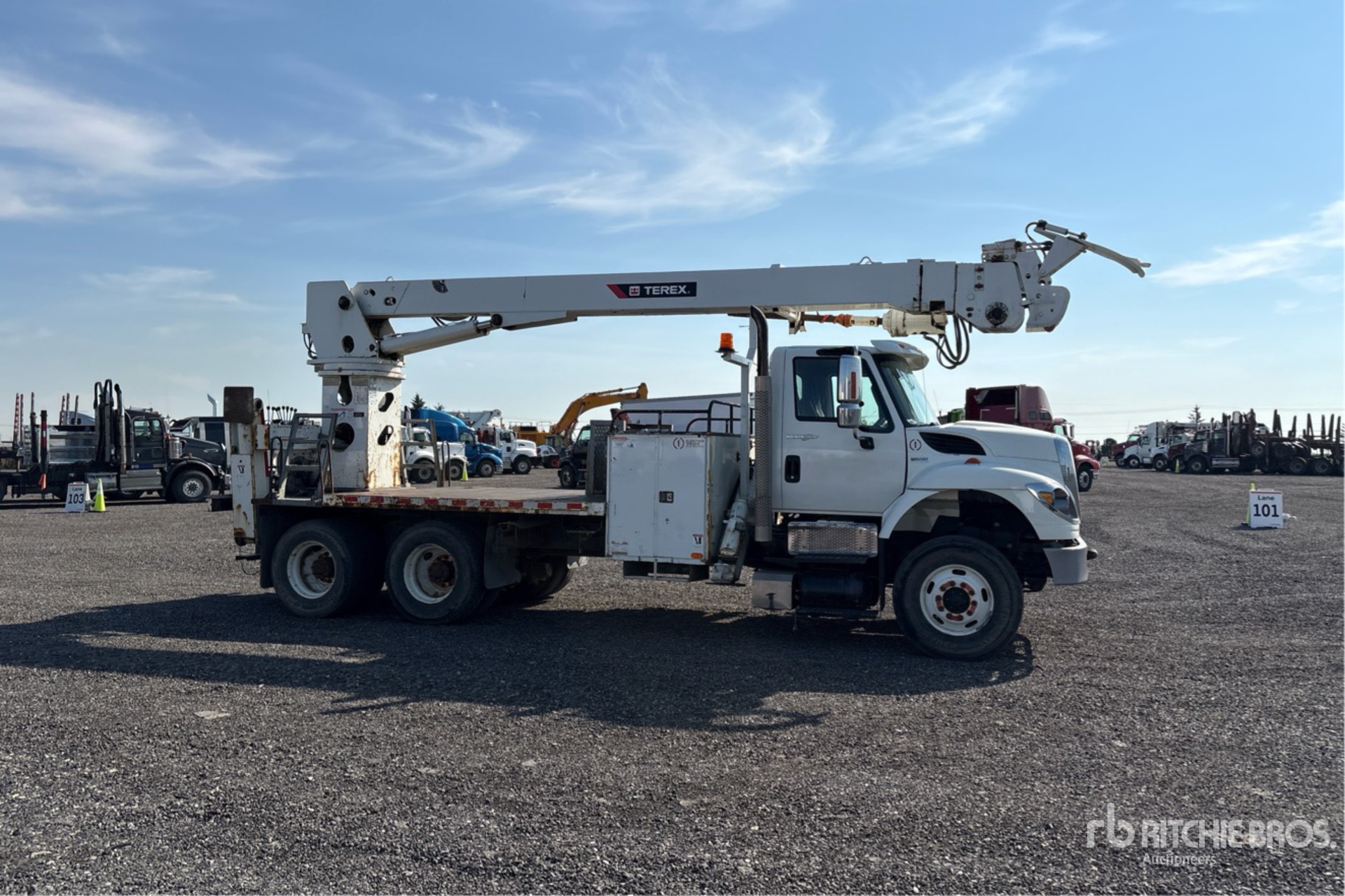 2015 International WORKSTAR 7400