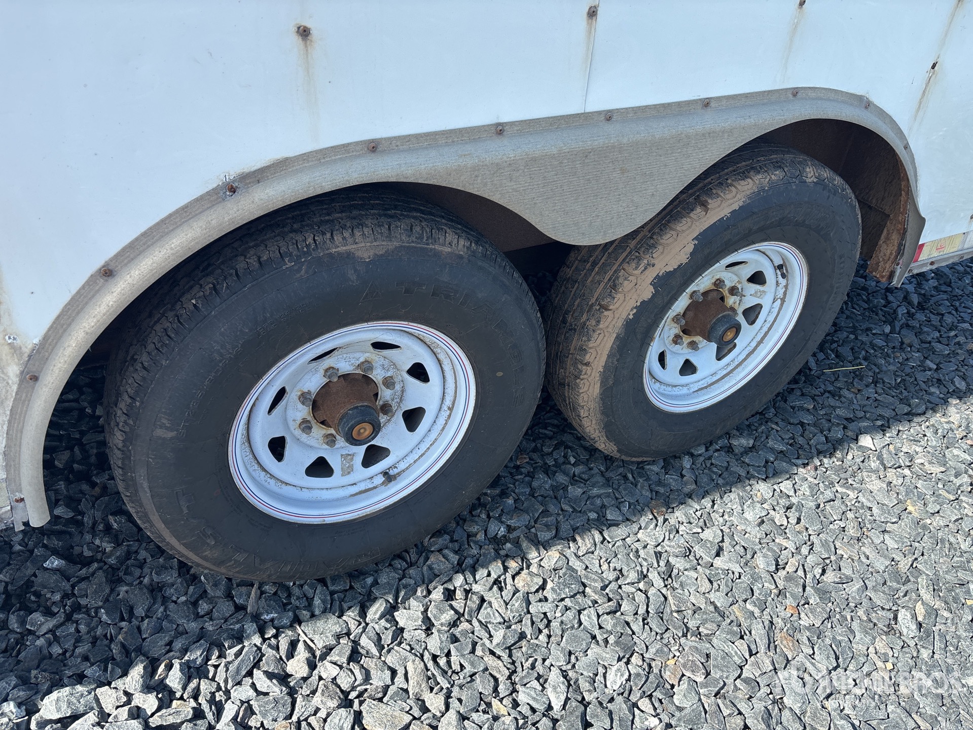 2014 United Trailers 14 ft T/A
