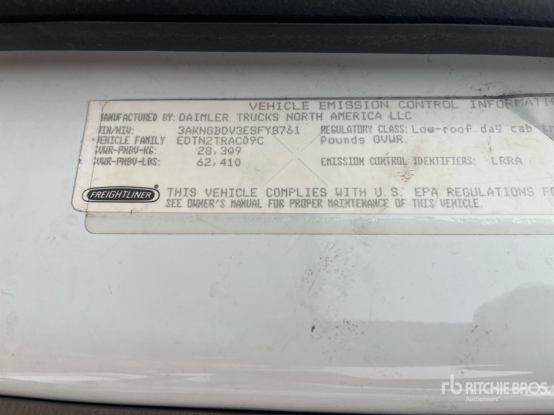 2014 Freightliner Cascadia 113