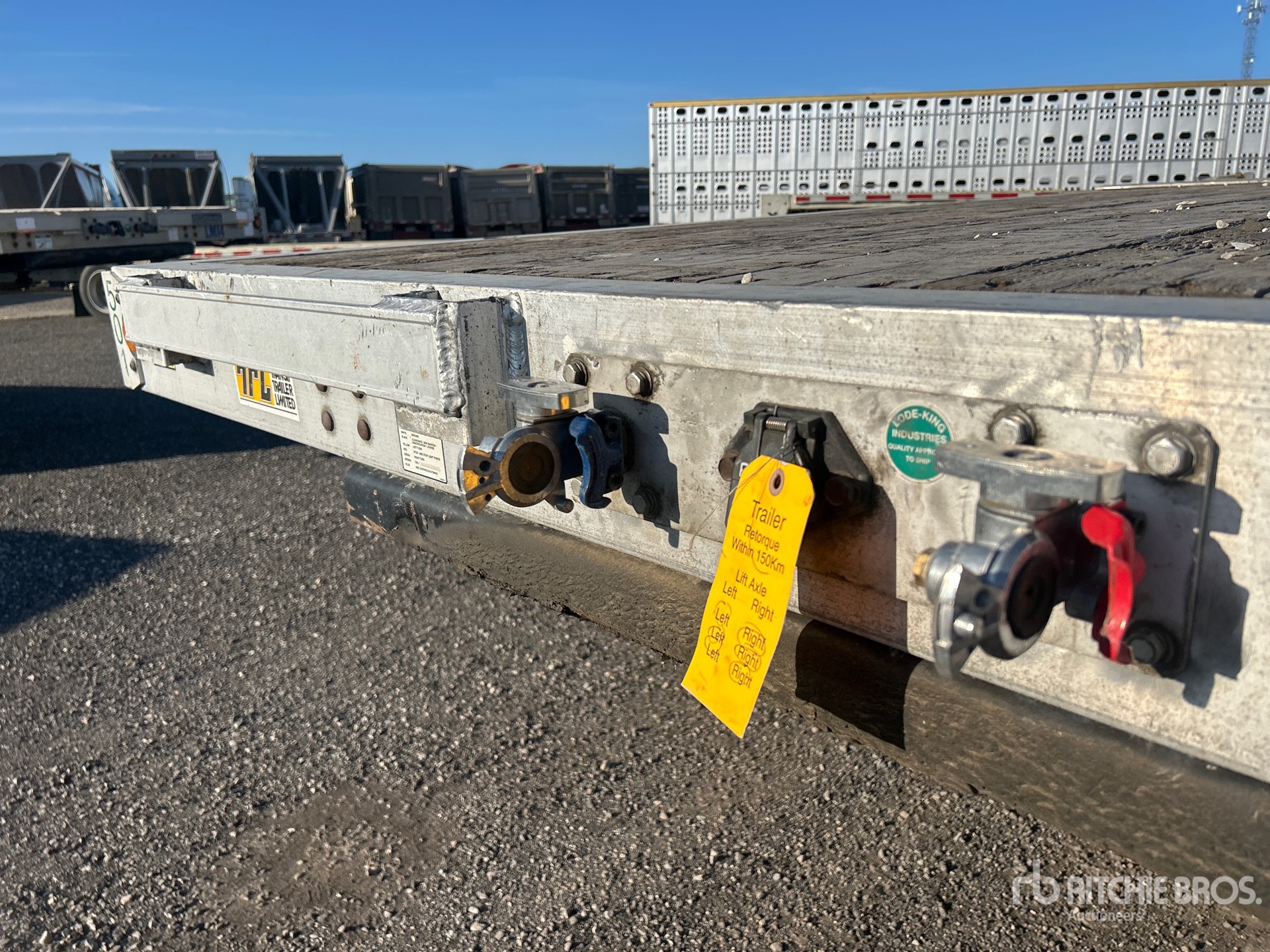 2012 Load King 53 ft Tri/A