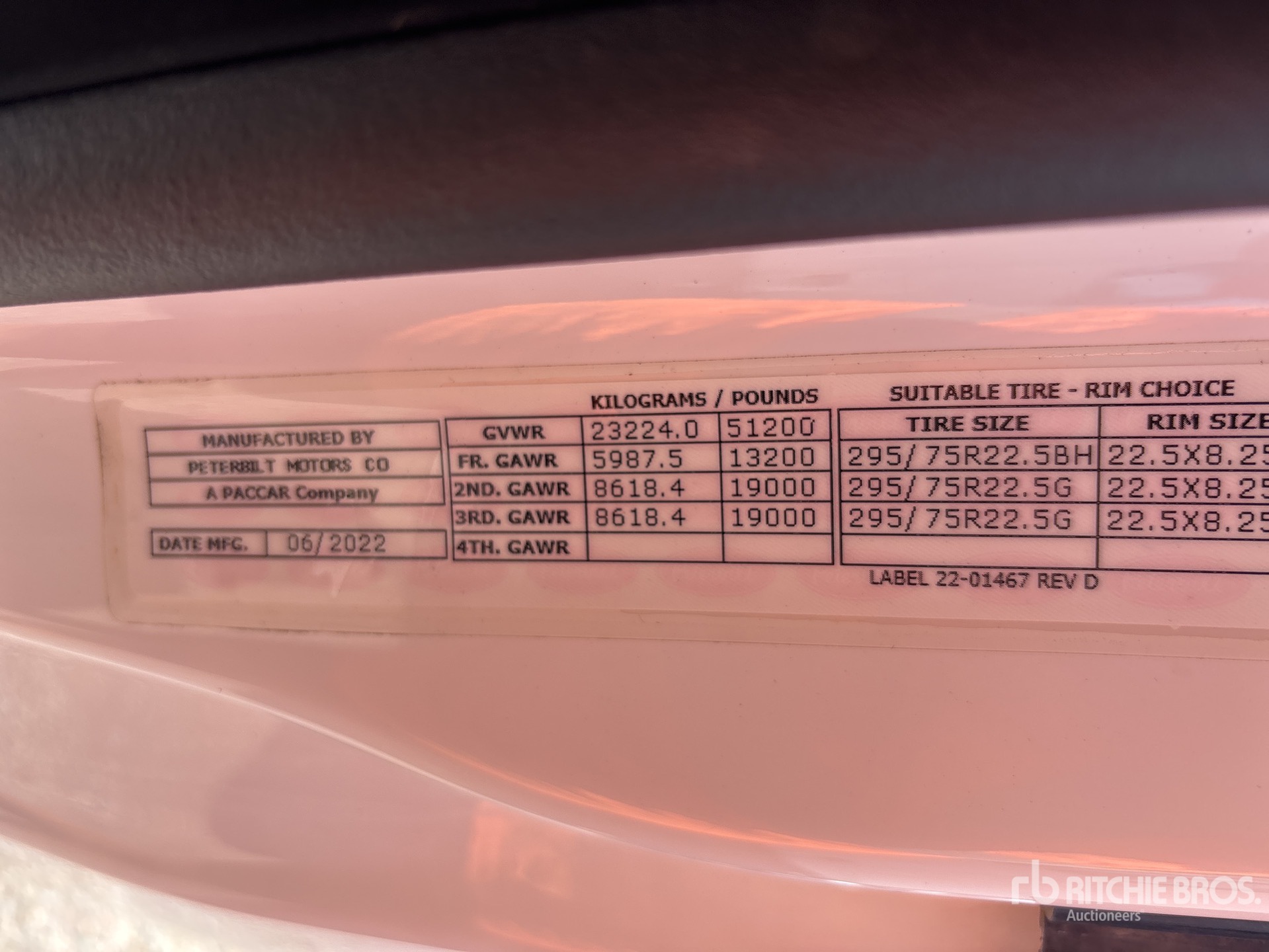2023 Peterbilt 579