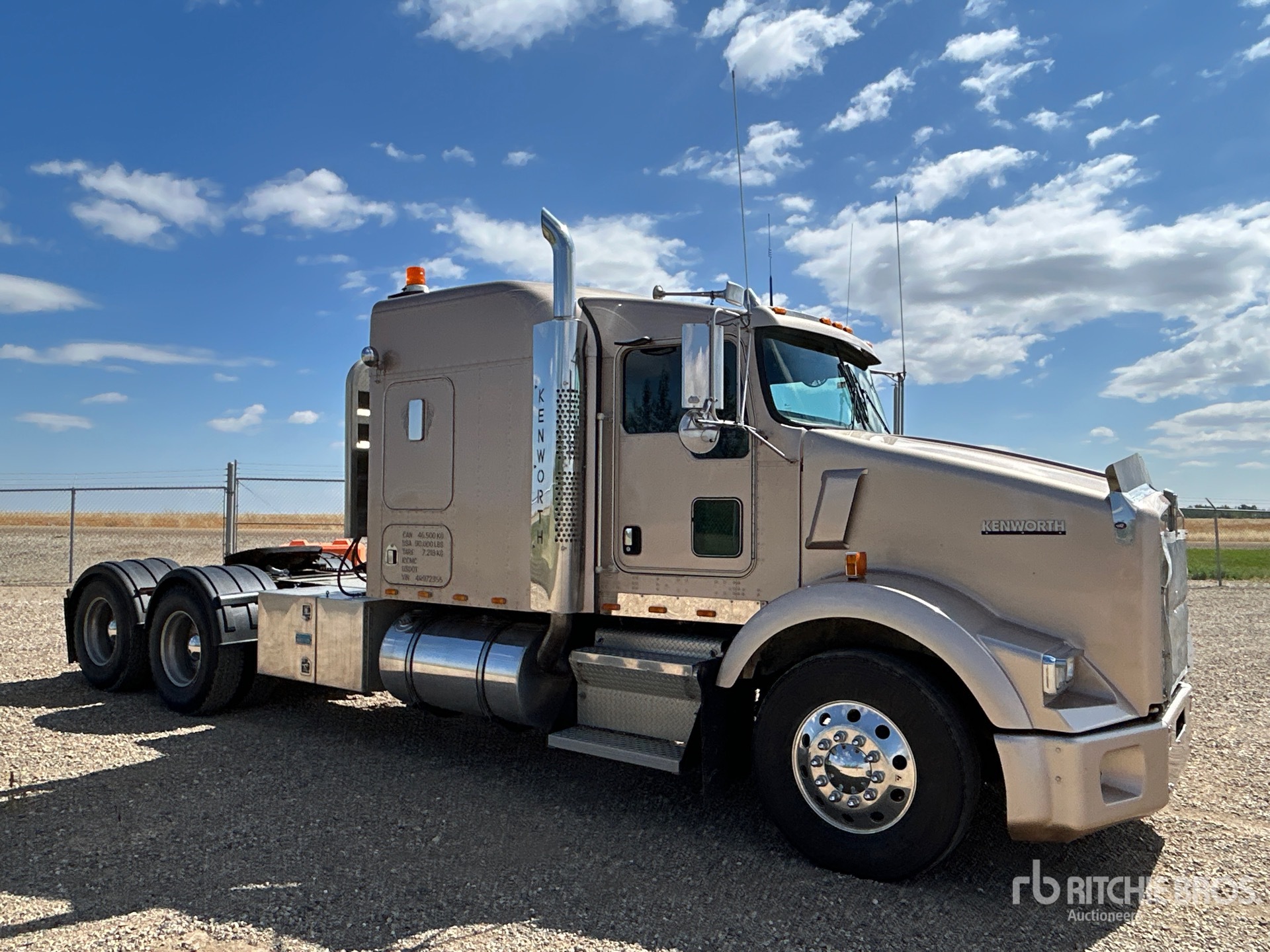 2004 Kenworth T800