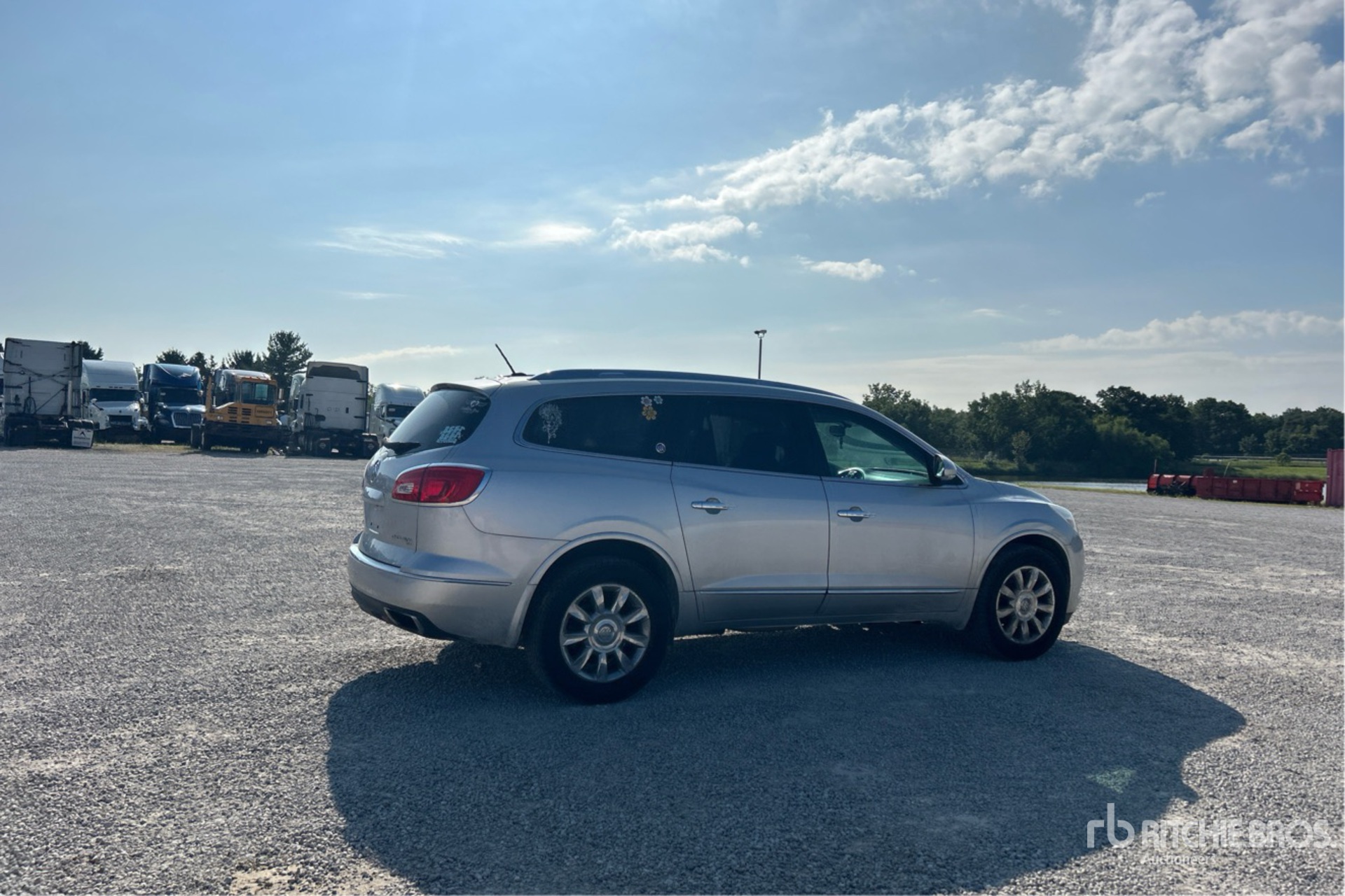 General Appearance with Picture, Right Rear Corner