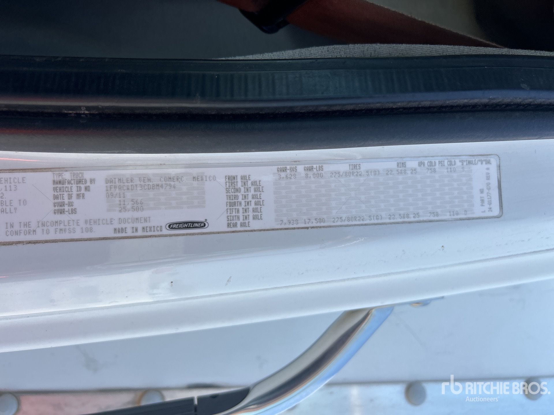 2012 Freightliner M2 106
